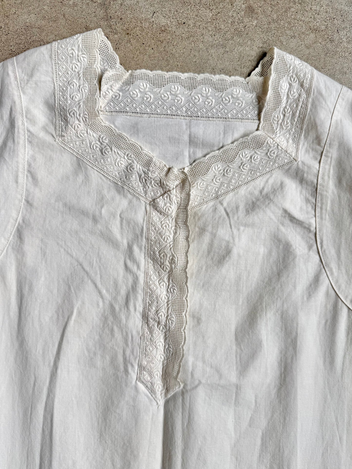 Antique Edwardian Lace Trim 100% Cotton Dress Gown | Medium