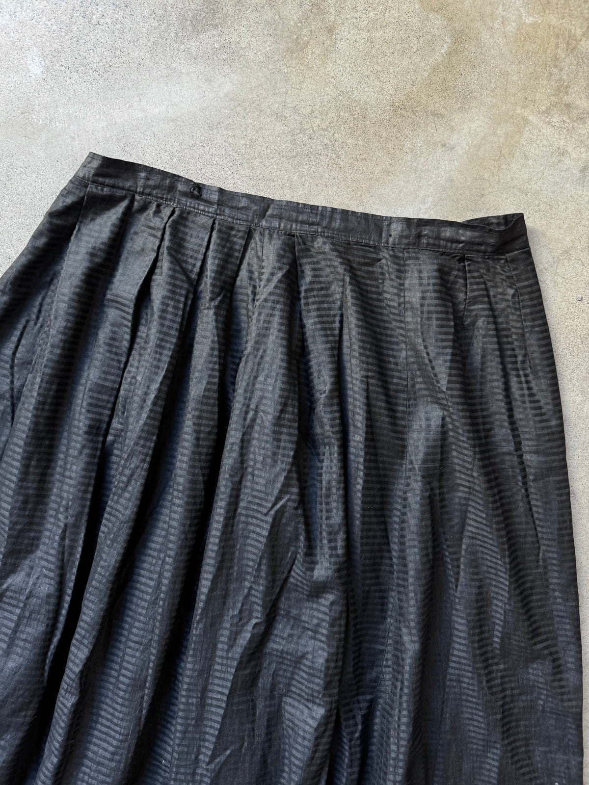 Antique 1800s Victorian Mourning Black Ruffle Trim Full Length Skirt | L/XL