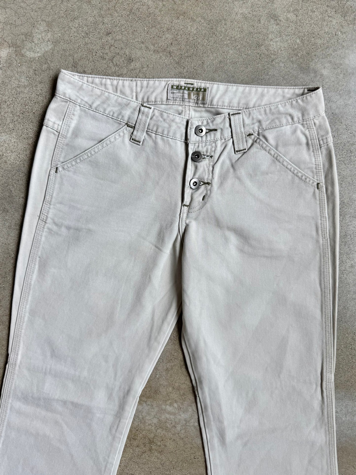 2000s L.E.I. Khaki Low-Rise Flared Pants | S/M