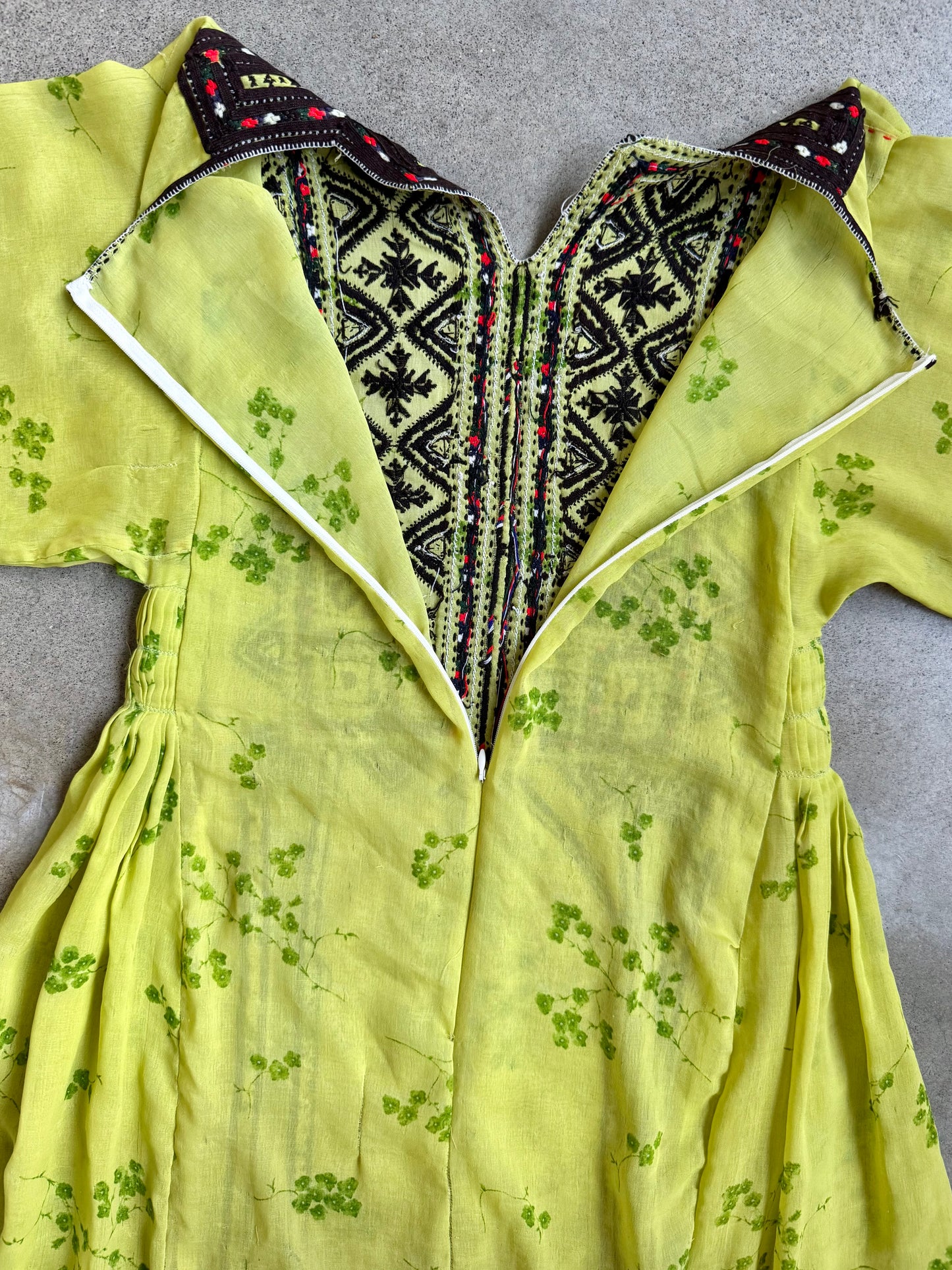 Vintage Green Afghan Balochi Embroidered Dress | Medium