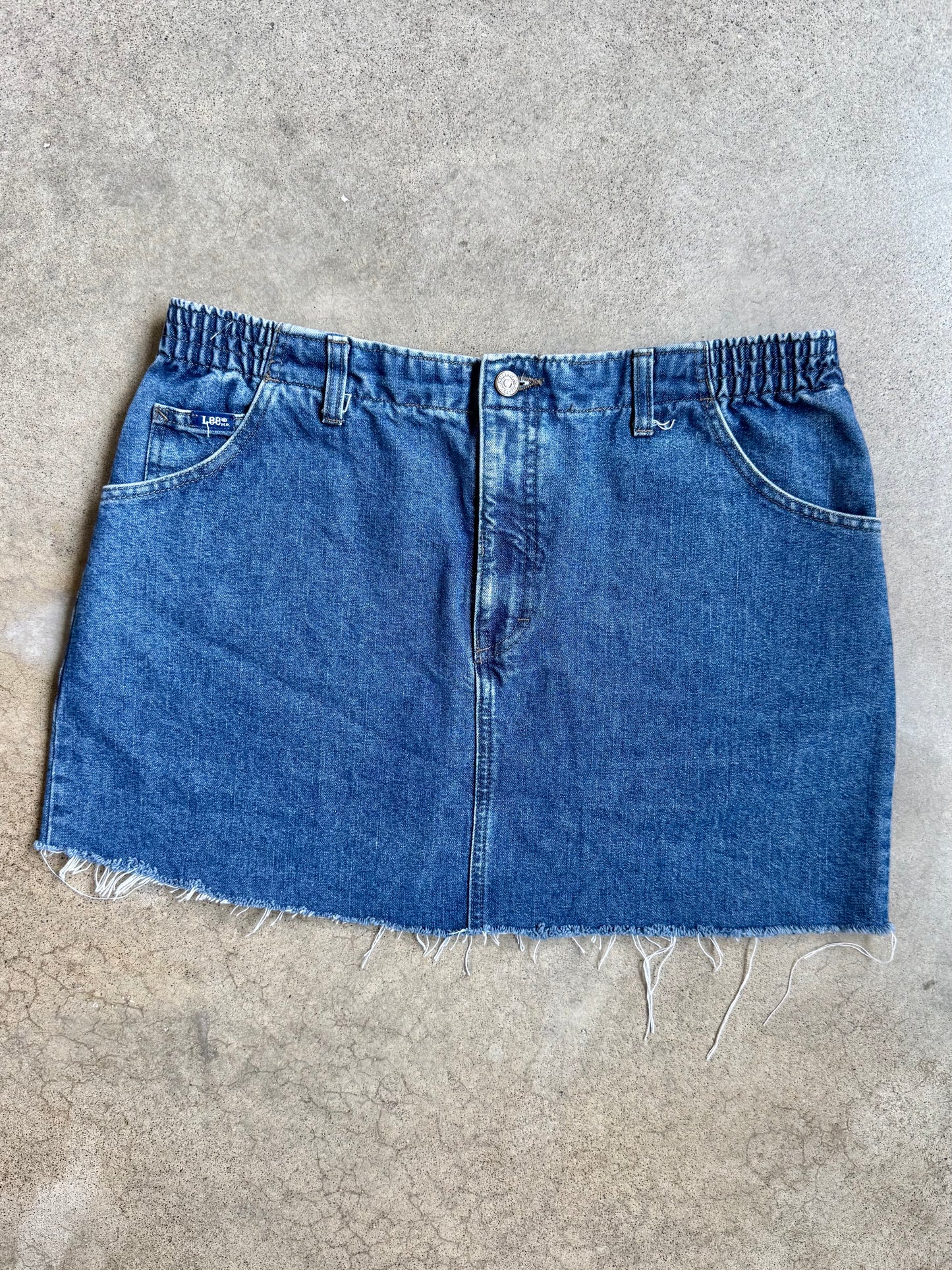 Vintage 1980s Lee Denim Cut-Off Mini Skirt | Large