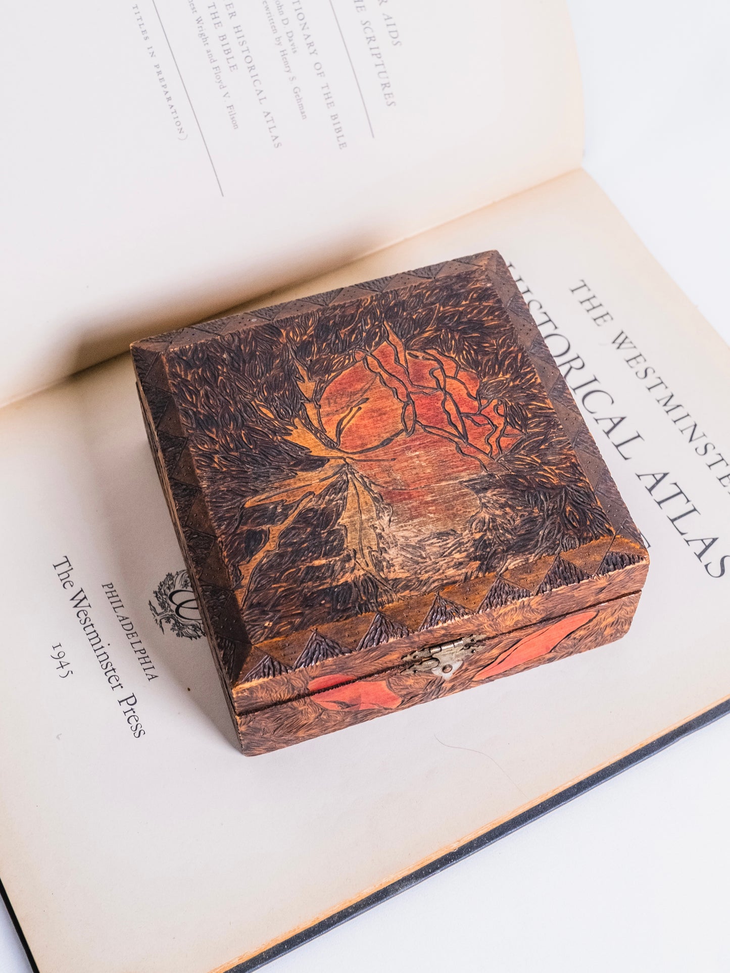 Antique 1920s Wood Pyrography Floral Pattern Box