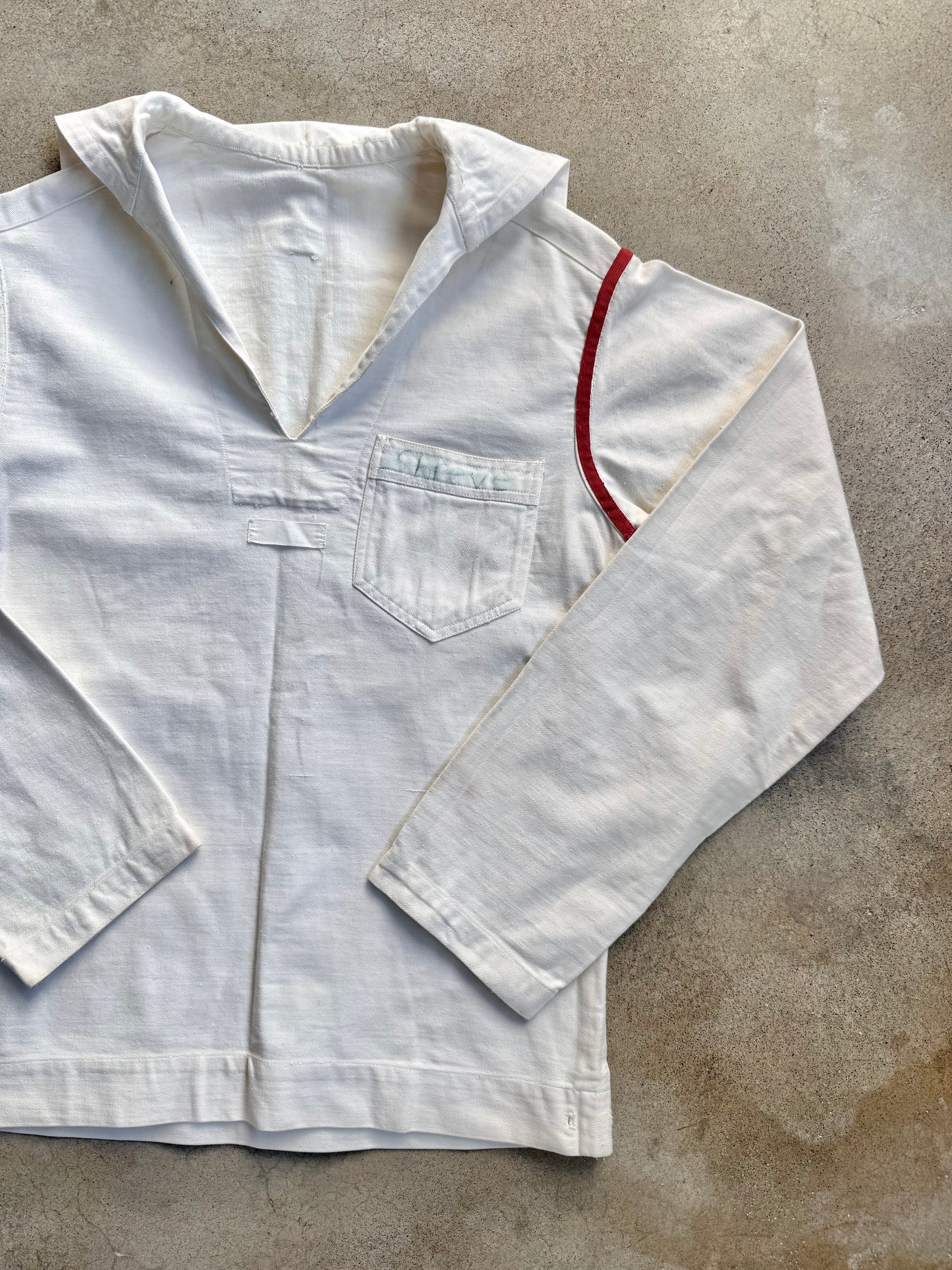 Vintage 1950s U.S. Navy White Sailor Uniform Shirt | XS