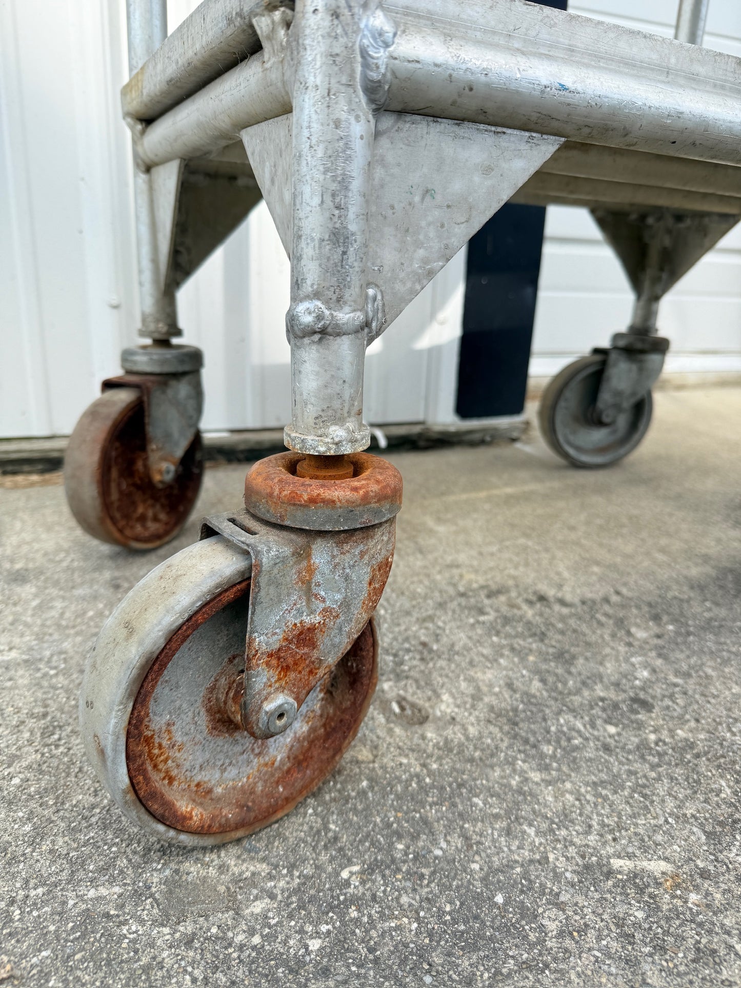 Vintage 1970s Steel Rolling Wet Bar Cart