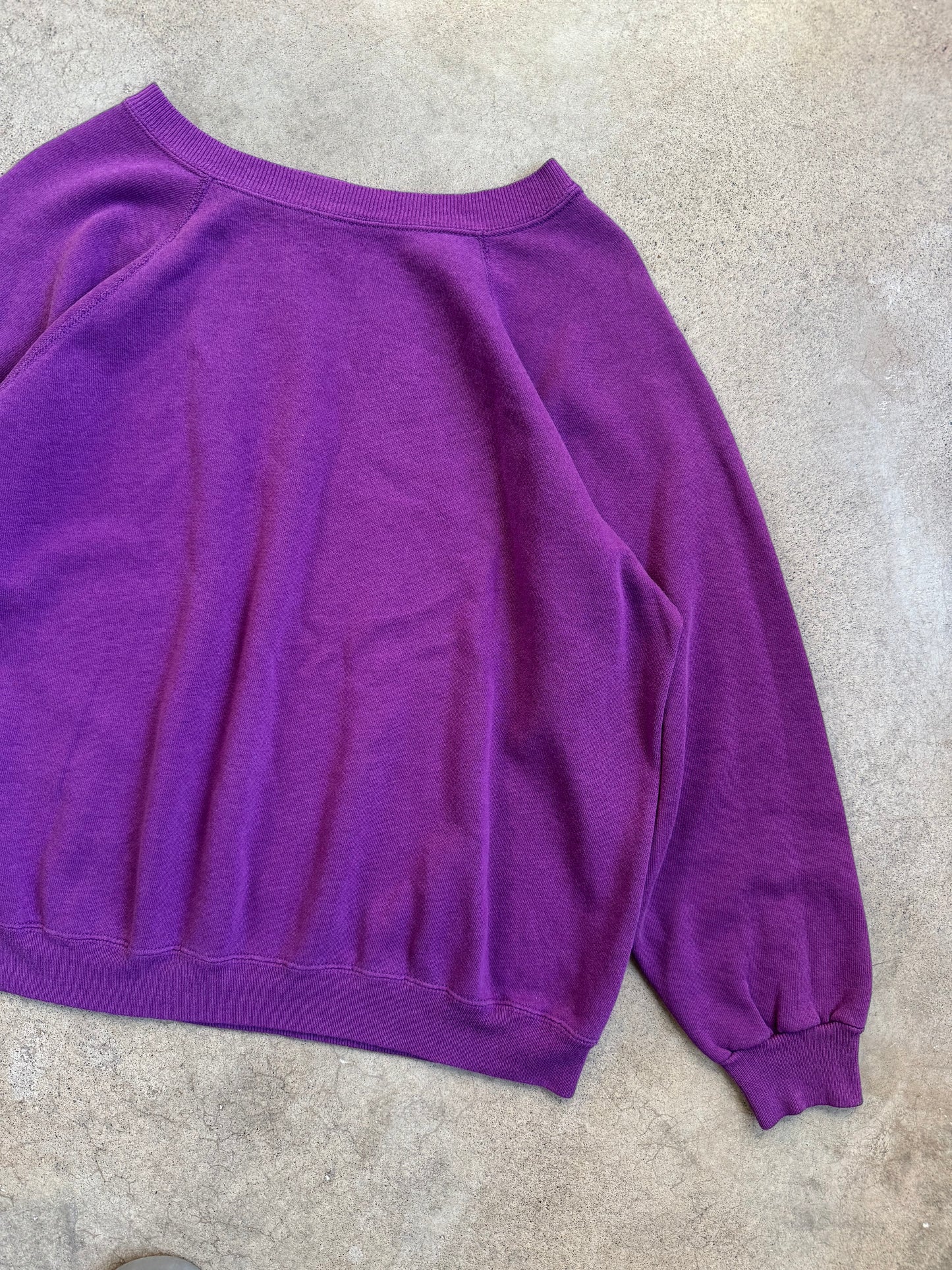 Vintage 1980s Purple Raglan Sweatshirt | L/XL