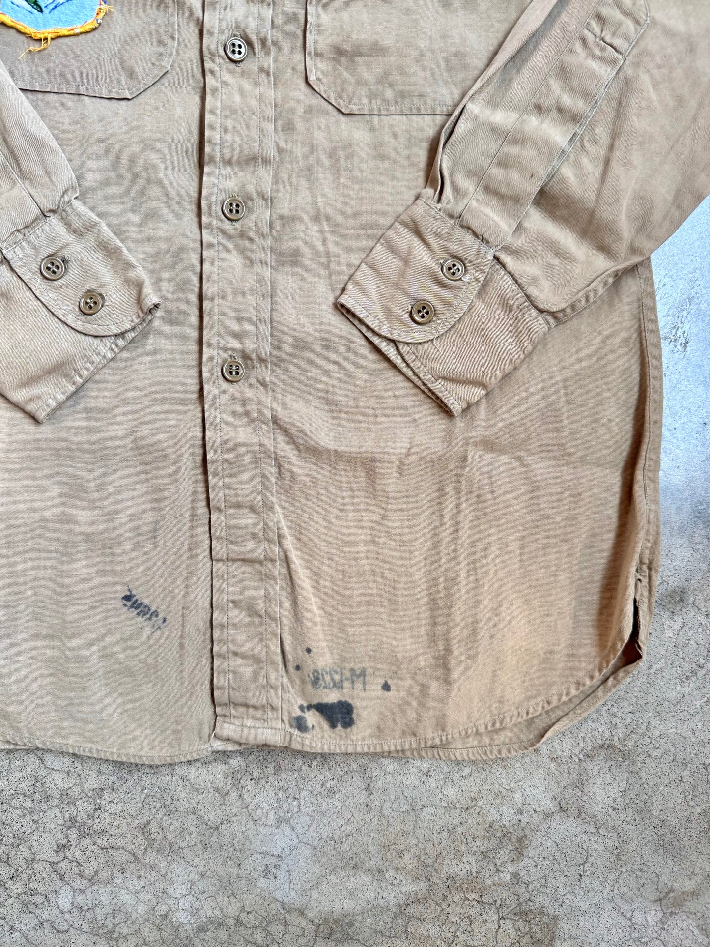 Vintage 1940s Military Issue Khaki Poplin Utility Shirt w/ Fishing Patches | Small