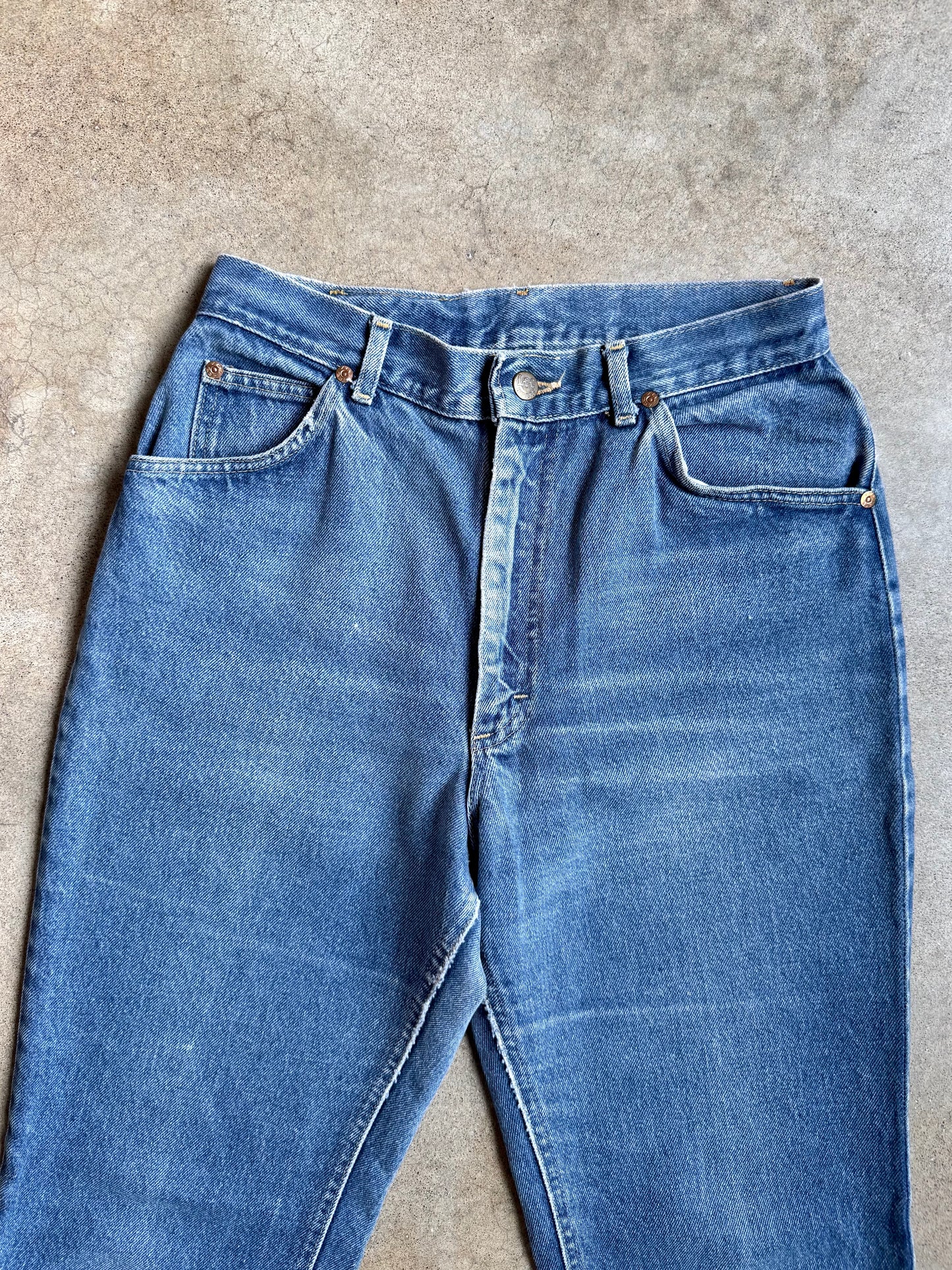 Vintage 1980s Lee Medium Wash High-Waisted Straight-Leg Jeans | Waist 29”