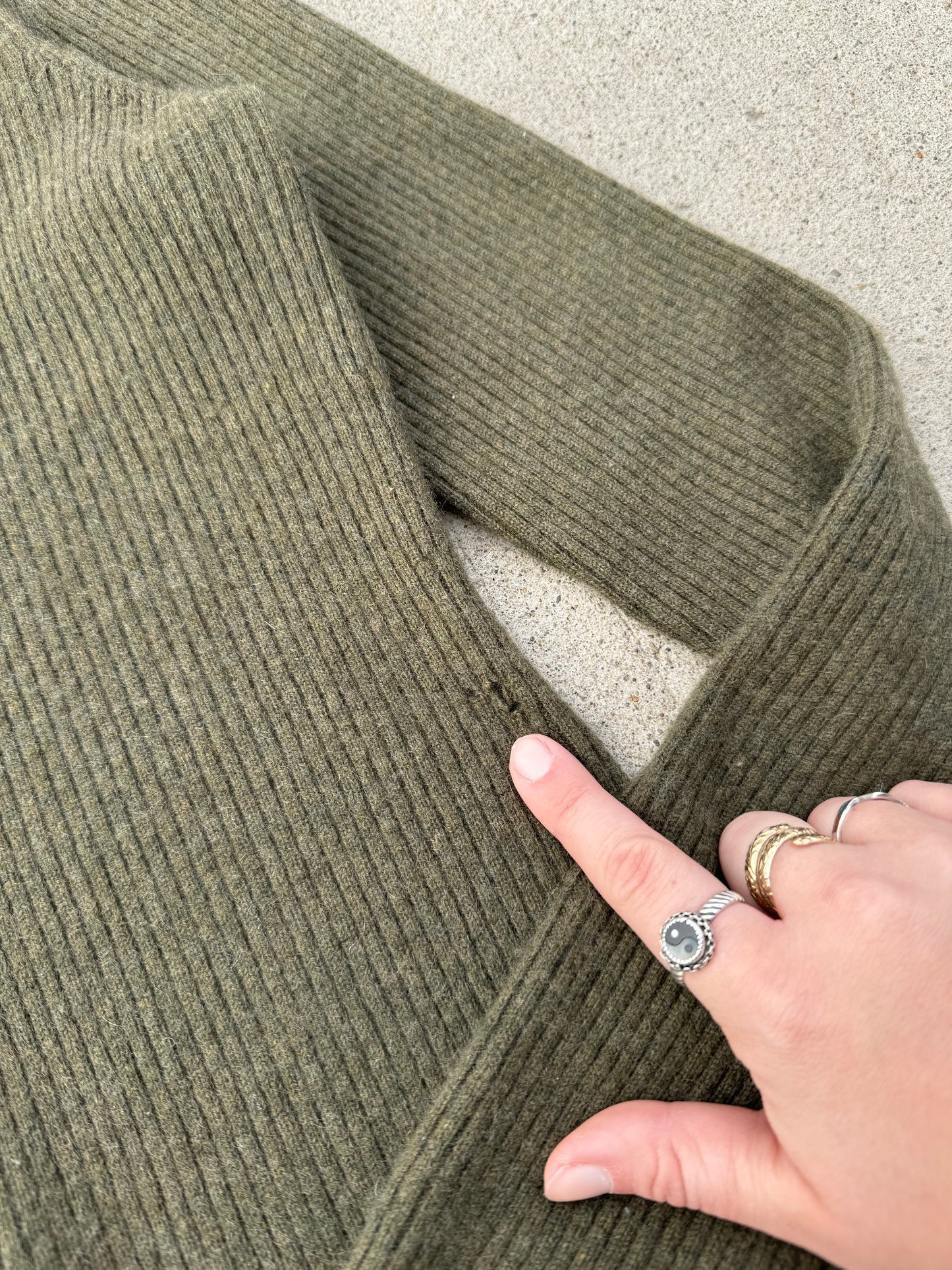 Vintage 1990s Daniel Bishop Green Cashmere Turtleneck | Large