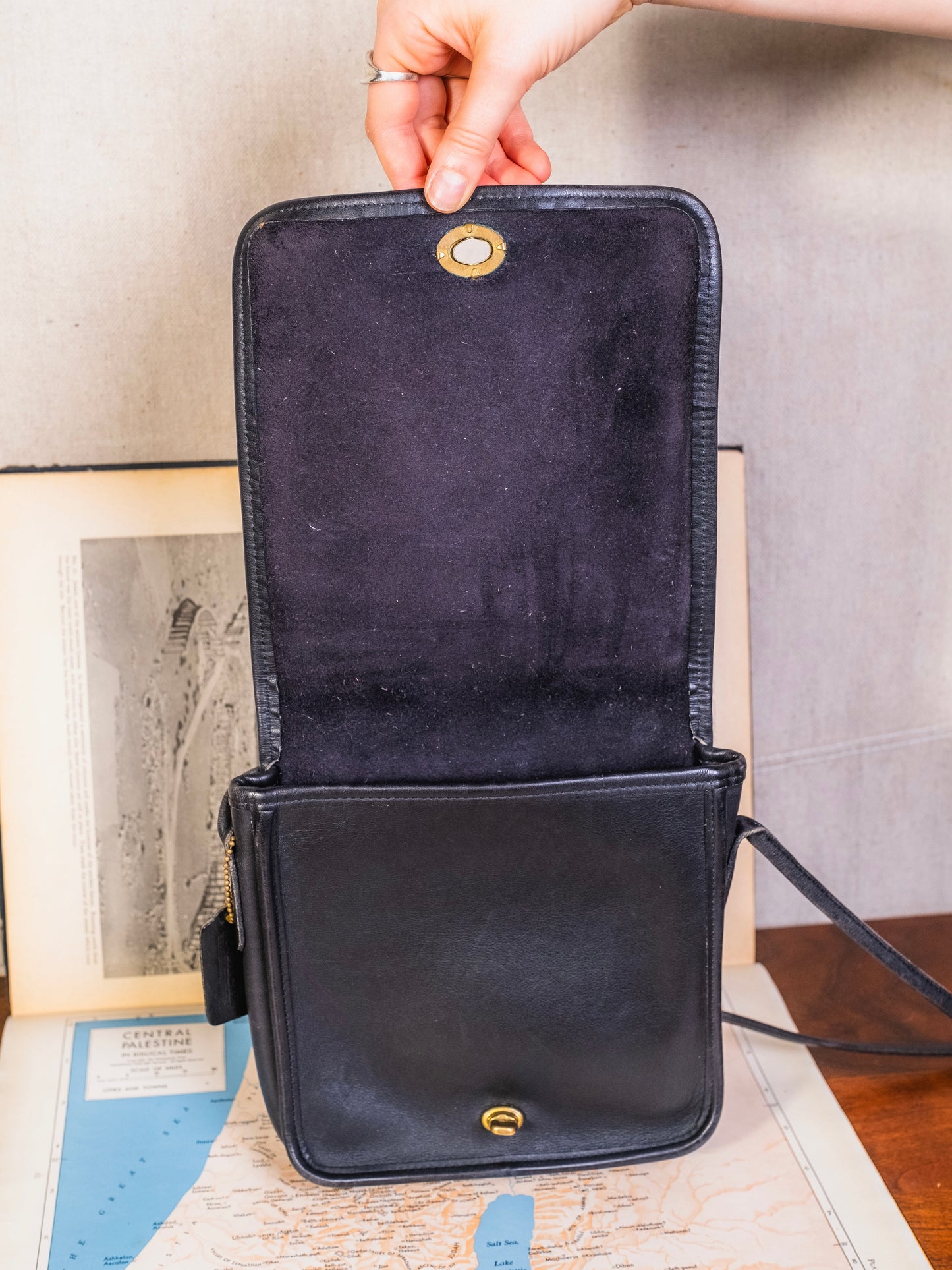 Vintage 1990s Coach Compact Pouch Black Leather Crossbody Bag | Style No. 9620