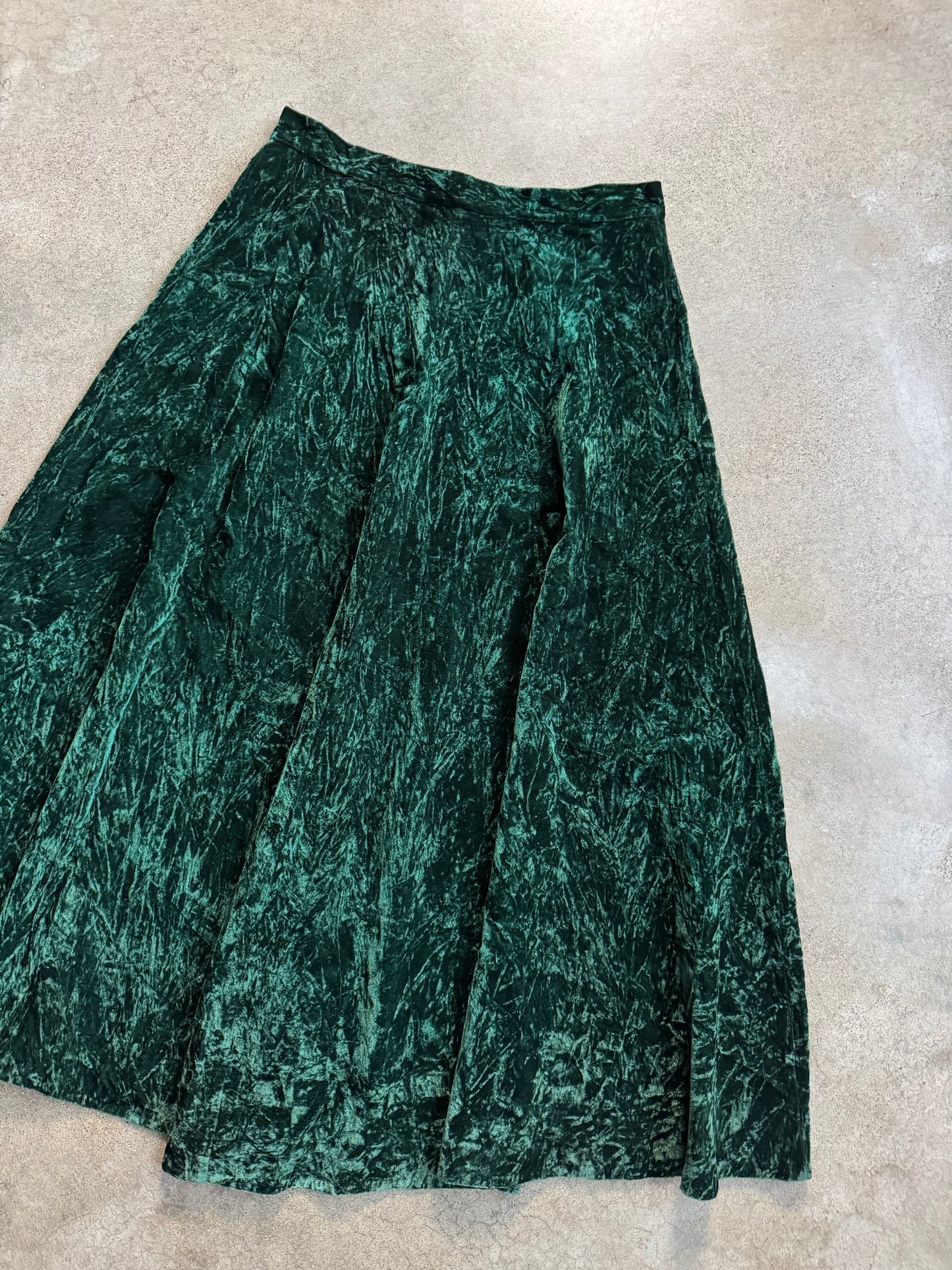 Vintage 1980s Green Crushed Velvet Maxi Skirt | Waist 28”