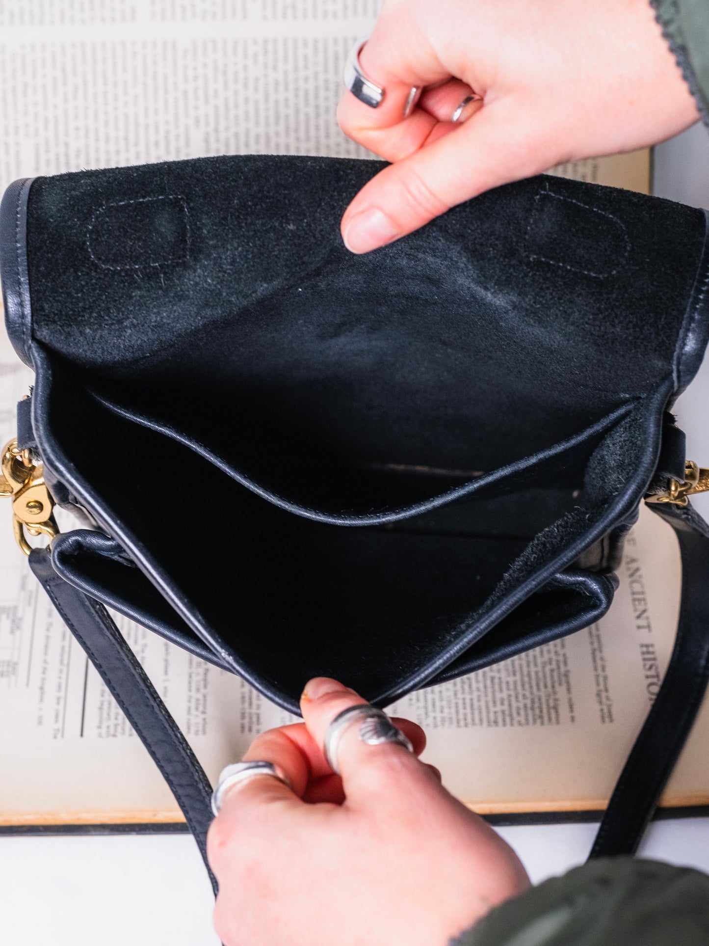 Vintage 1990s Coach Station Bag | Black Style No. 5130