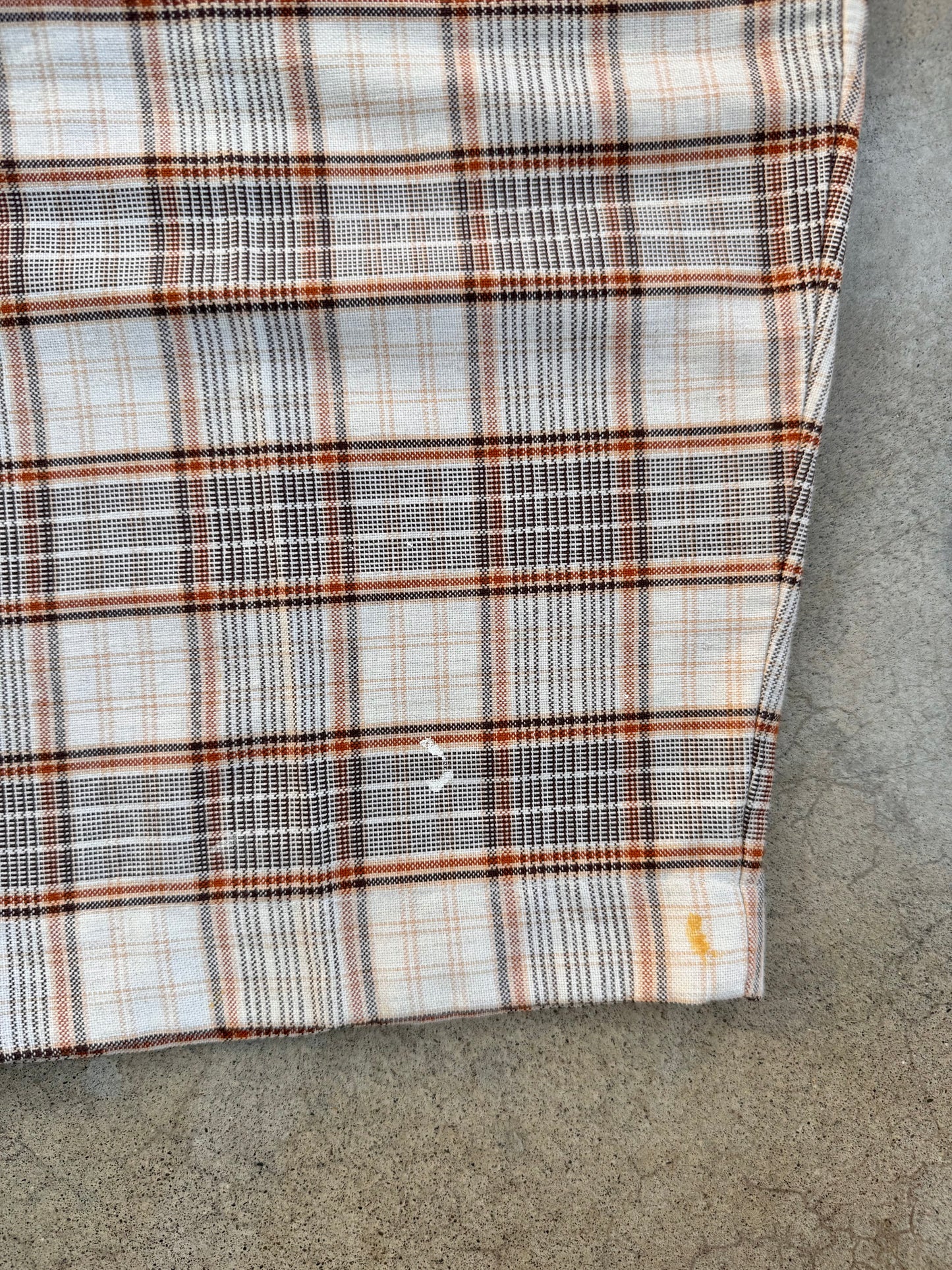 Vintage 1970s Levi’s Tan Plaid Flat Front Chino Shorts | Waist 36”