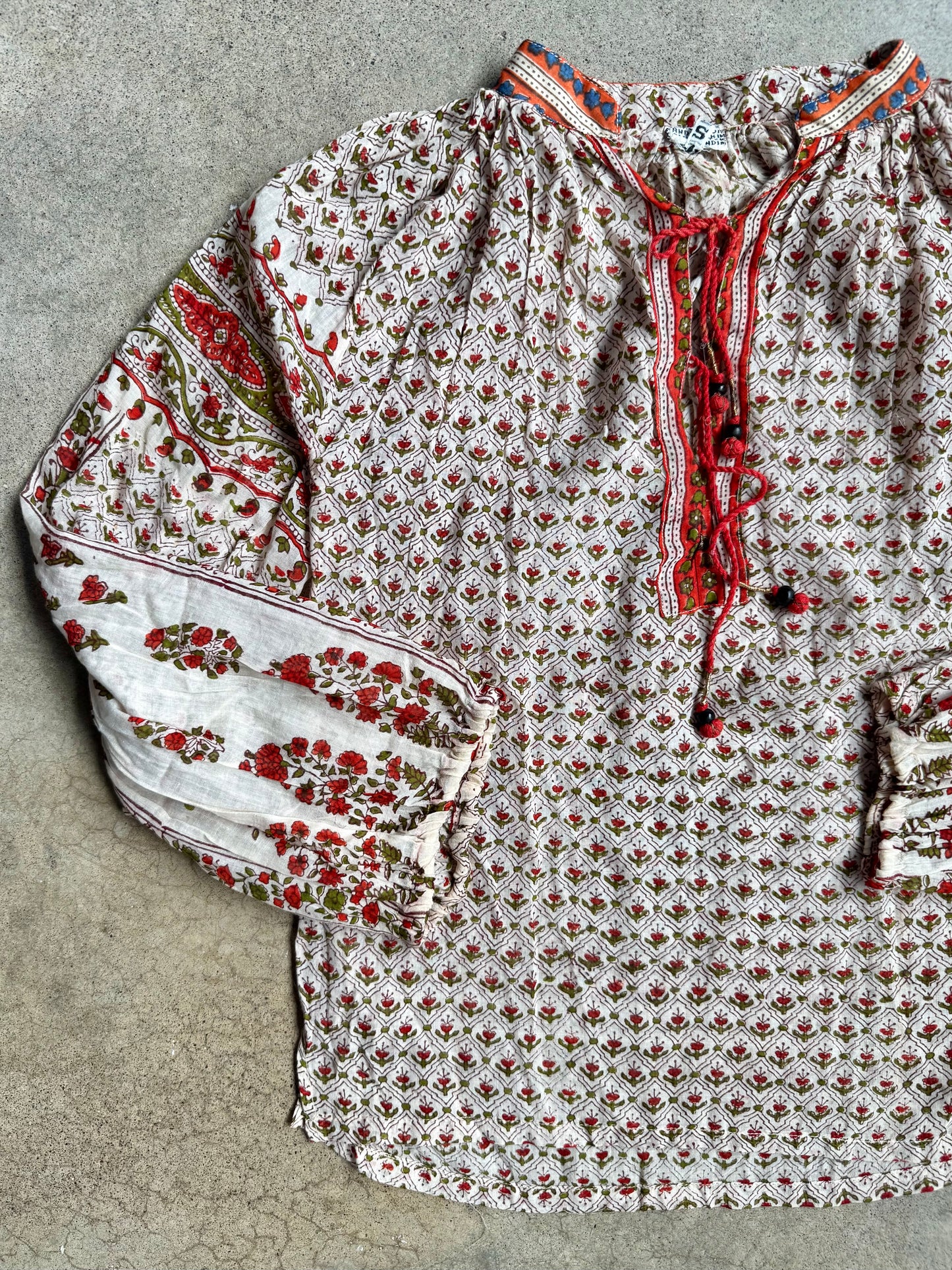 Vintage 1990s Indian Floral Block Print 100% Cotton Peasant Blouse | Small