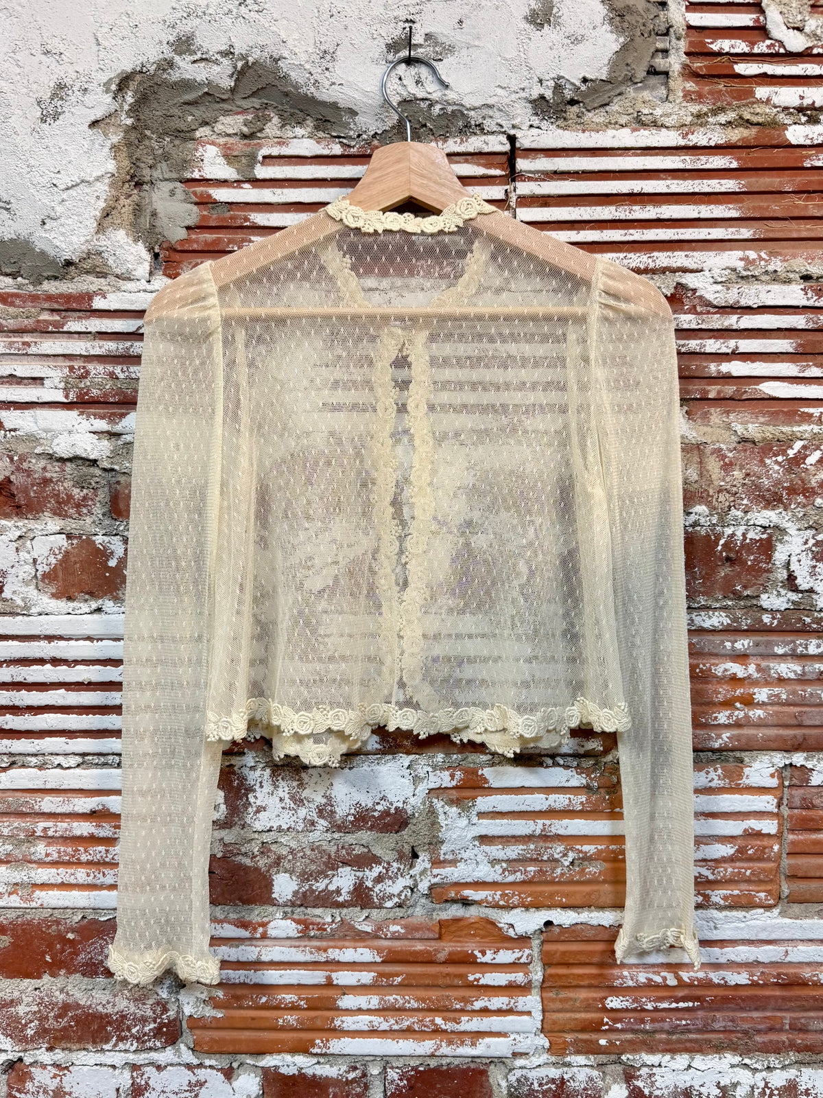 Vintage 1970’s Ivory Point D’Esprit Floral Lace Trim Cropped Cardigan | XS