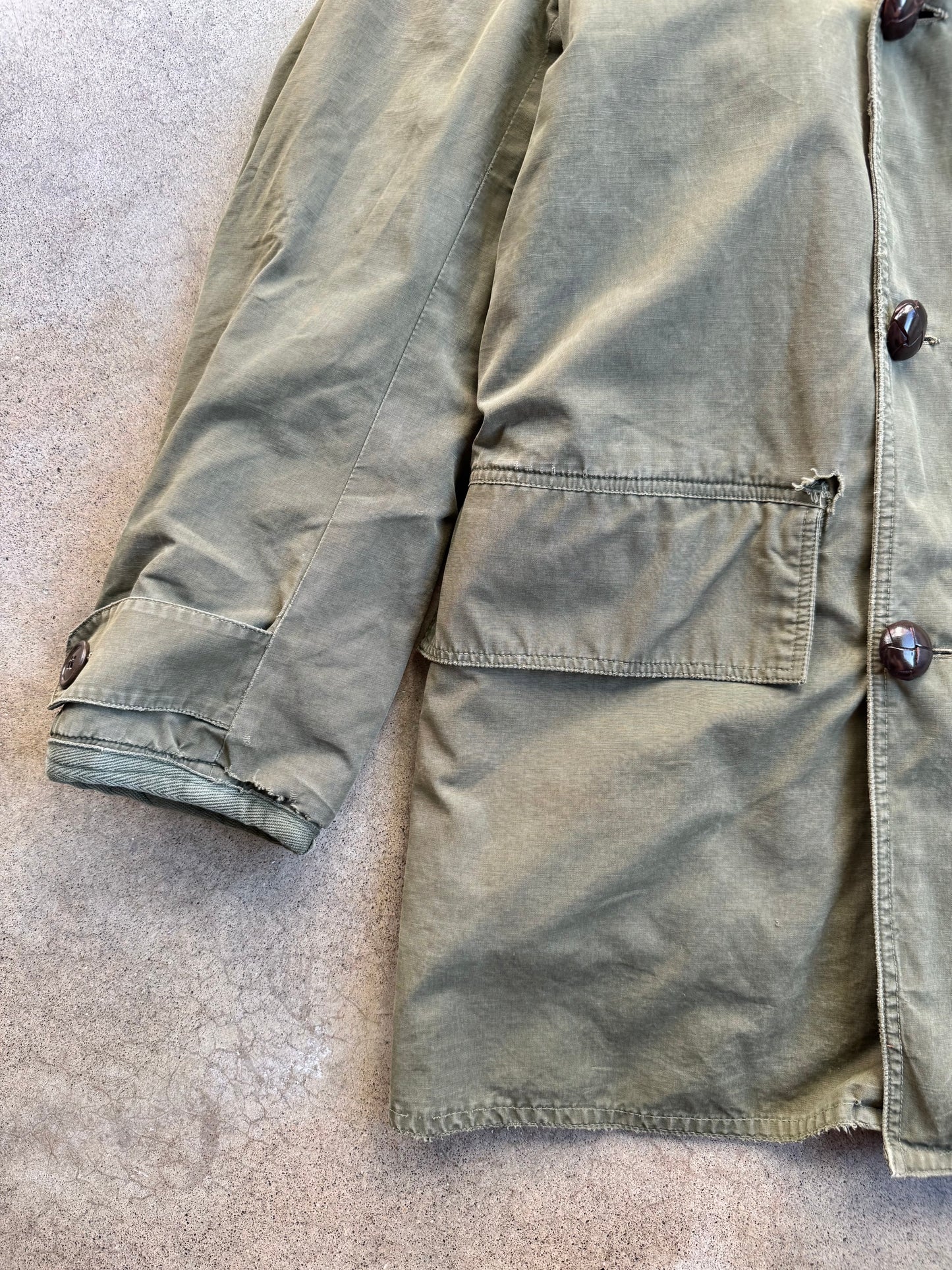 Vintage 1940s WW2 Military Issue Wool-Lined Mackinaw “Jeep” Coat | M/L