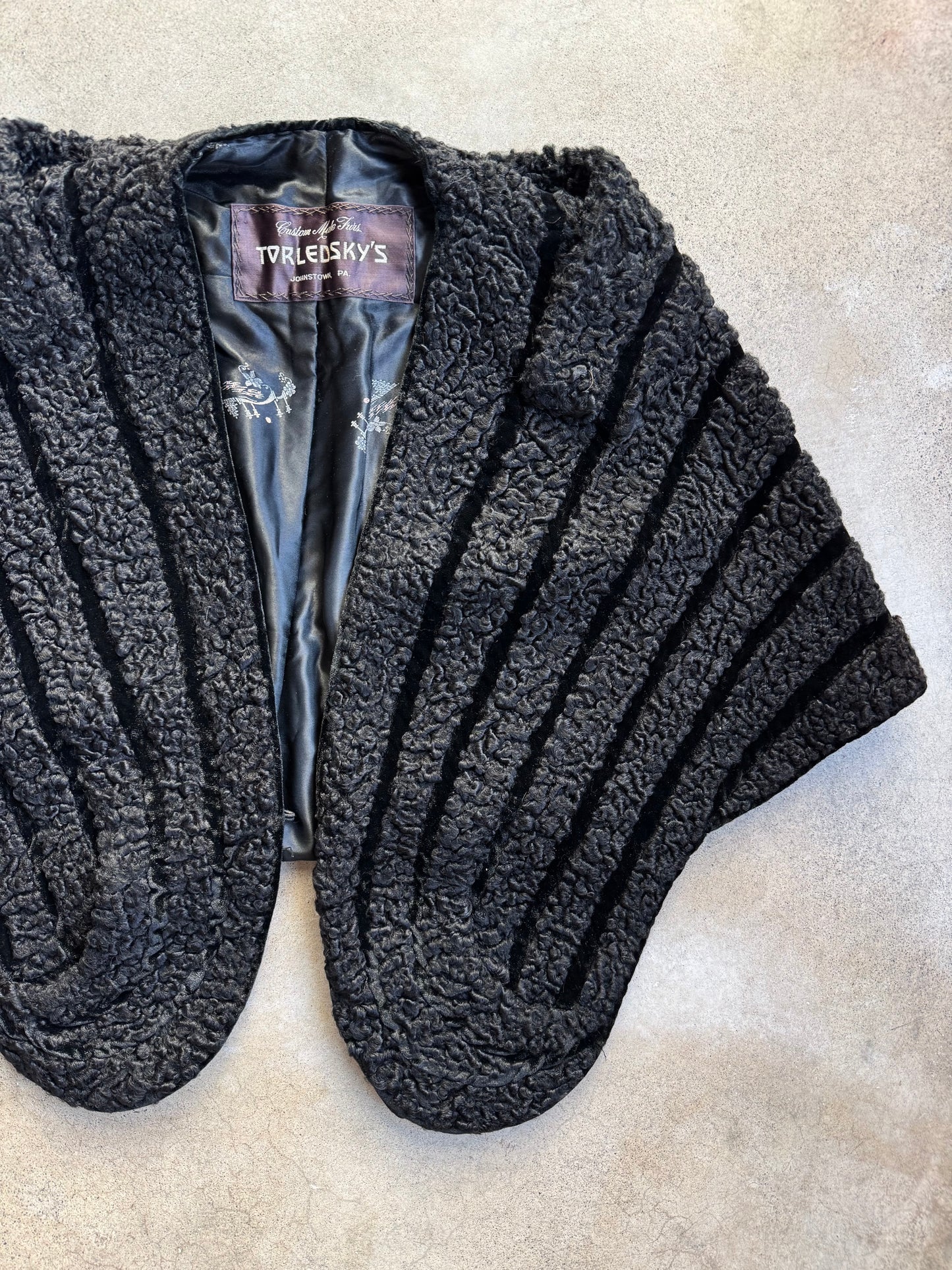 Vintage 1940s Torledsky’s Black Persian Curly Lambswool Stole