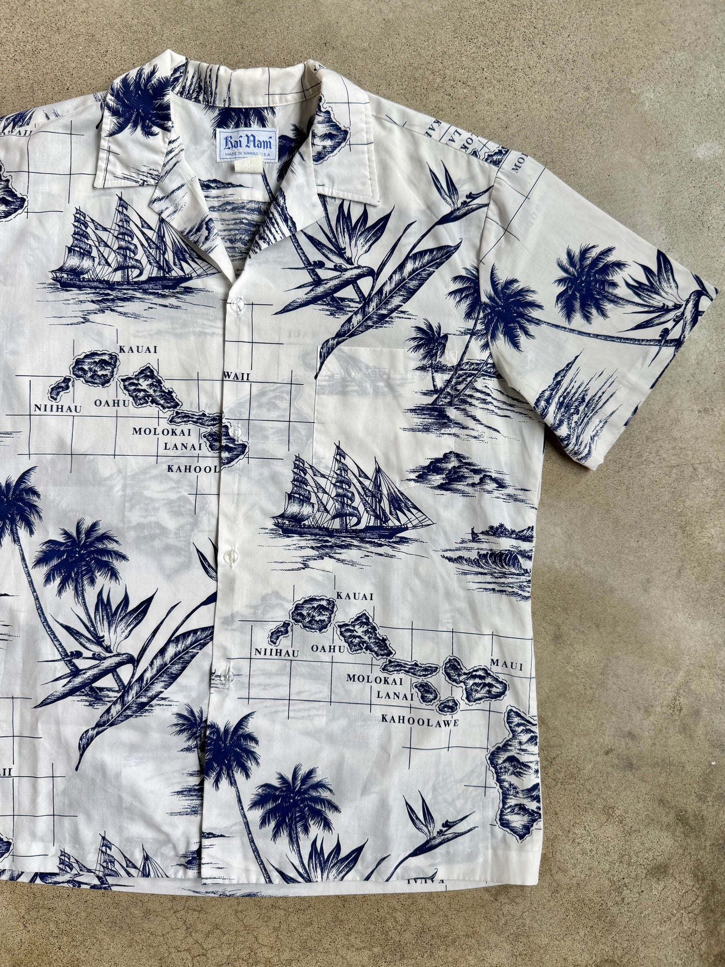 Vintage Kai Nani Hawaiian Islands Printed Shirt | Large