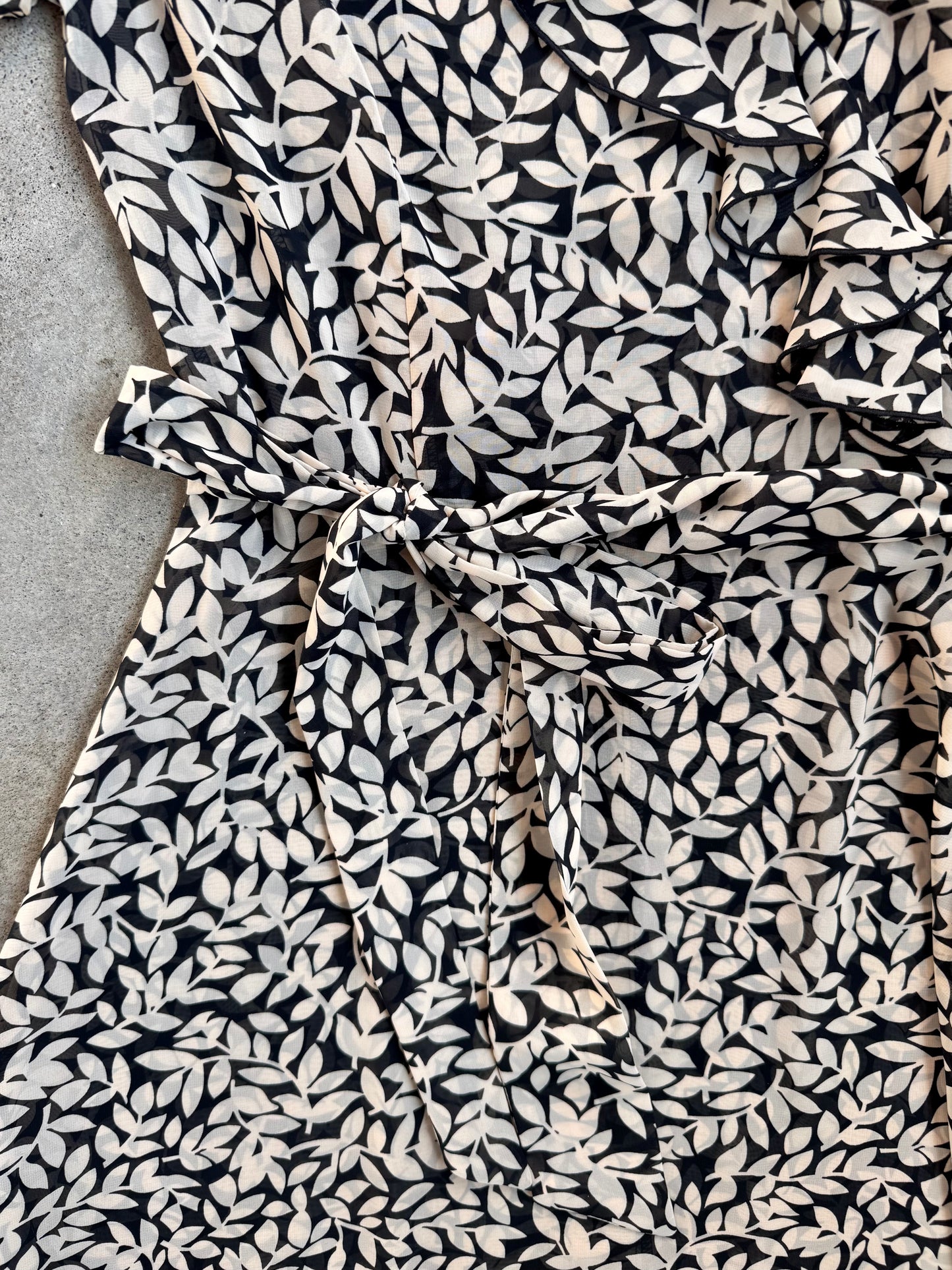 Vintage 1990s J.B.S. Black & Cream Floral Ruffle Trim Tie-Waist Dress | M/L