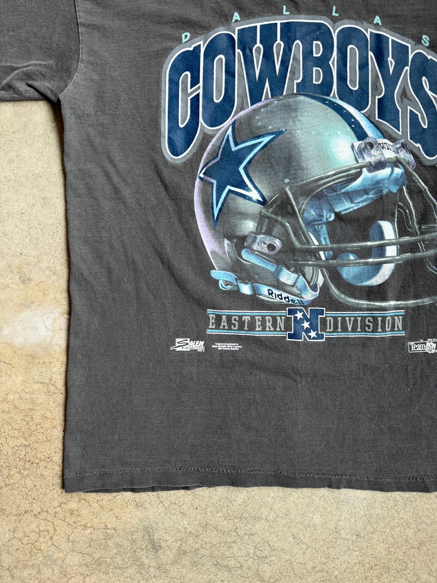 Vintage 1992 Grey Dallas Cowboys Graphic Tee | Large
