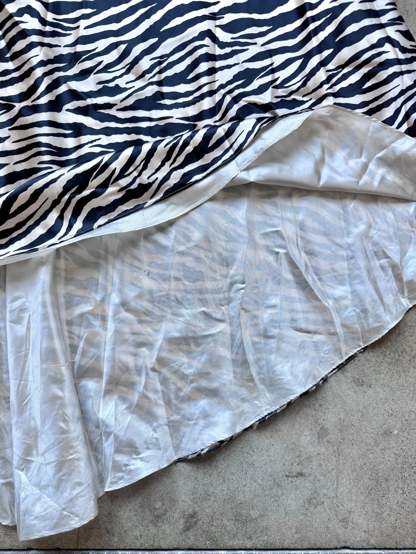 2000s Jovani Satin Zebra Print Sequined Floor Length Formal Dress | Small