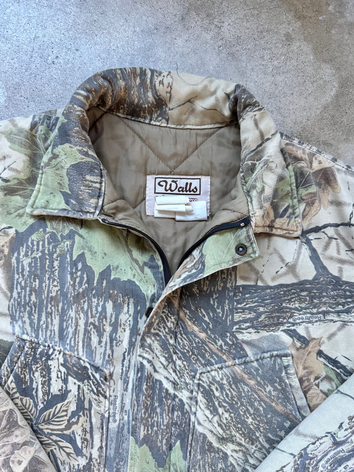 Vintage 1980s Walls Blizzard-Pruf Realtree Camo Insulated Hunting Jacket | Large