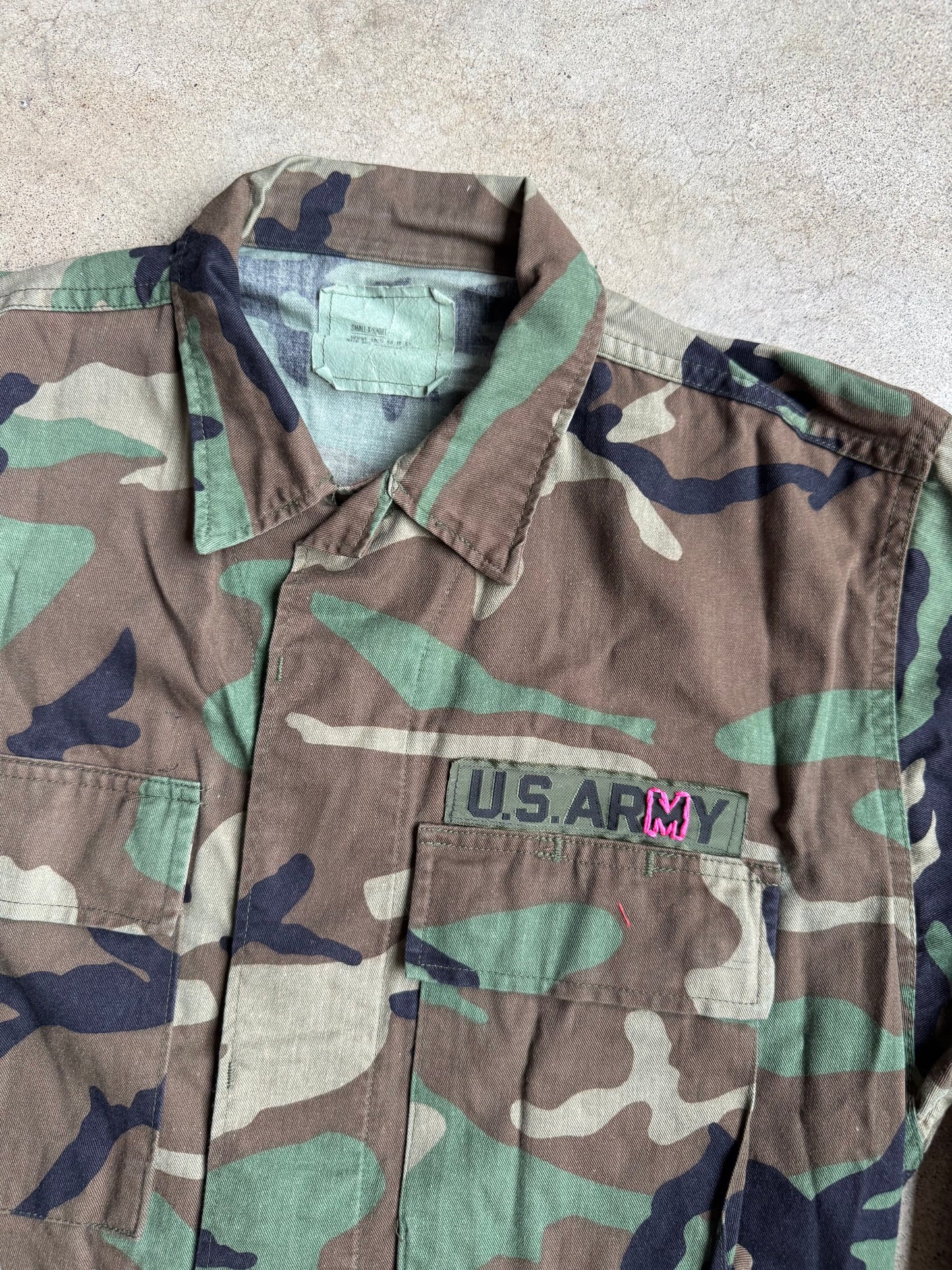 Vintage 1980s Military Issue Woodland Camo BDU Combat Jacket - Embroidered | Small