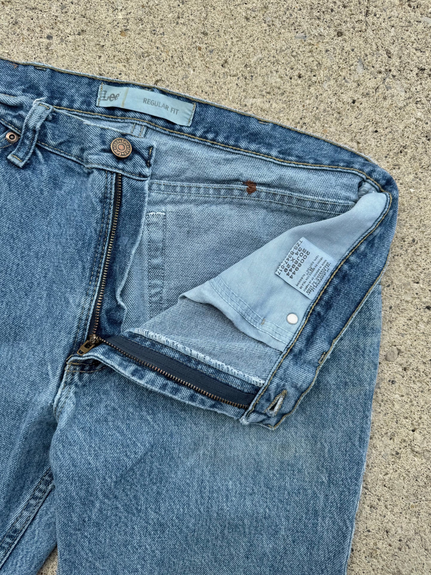 Vintage 90s/00s Lee Regular Fit Faded Jeans | Waist 34”