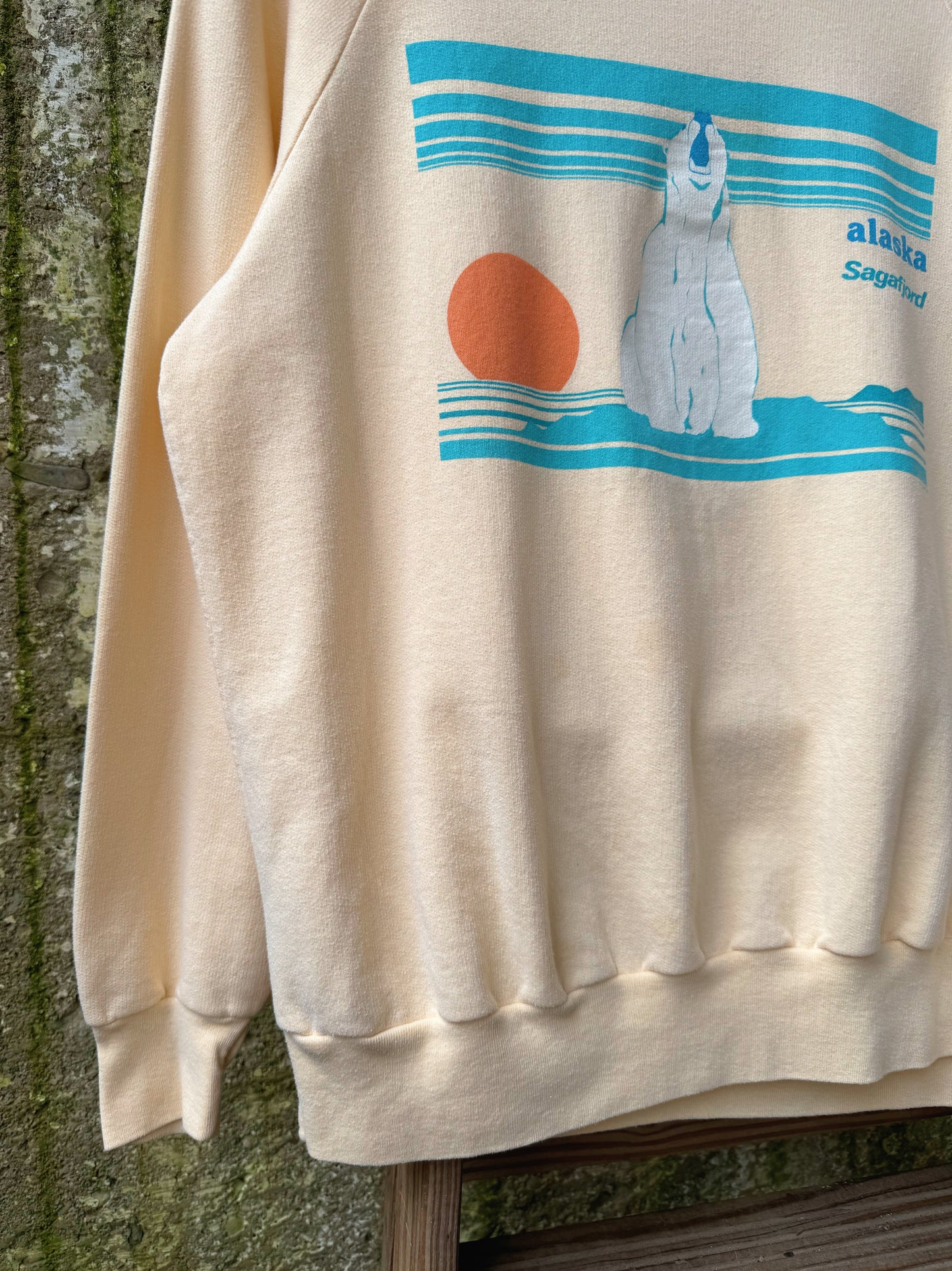 Vintage 1980s Pale Yellow Alaska Sagafjord Graphic Sweatshirt