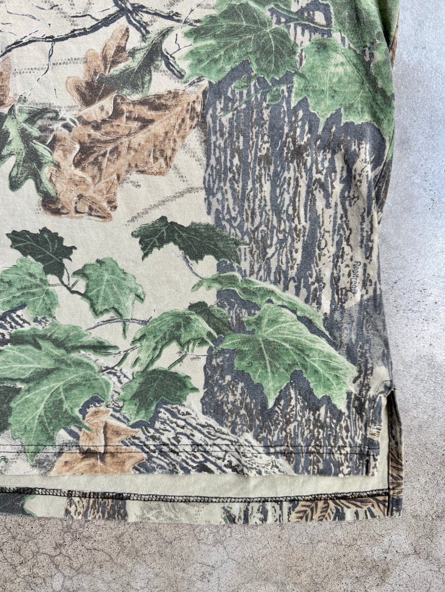 Vintage 1990s Duxback Realtree Camo Polo Shirt | Large