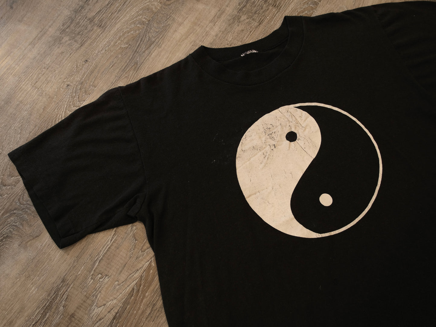 Vintage 1990s Ying Yang Tee | Large