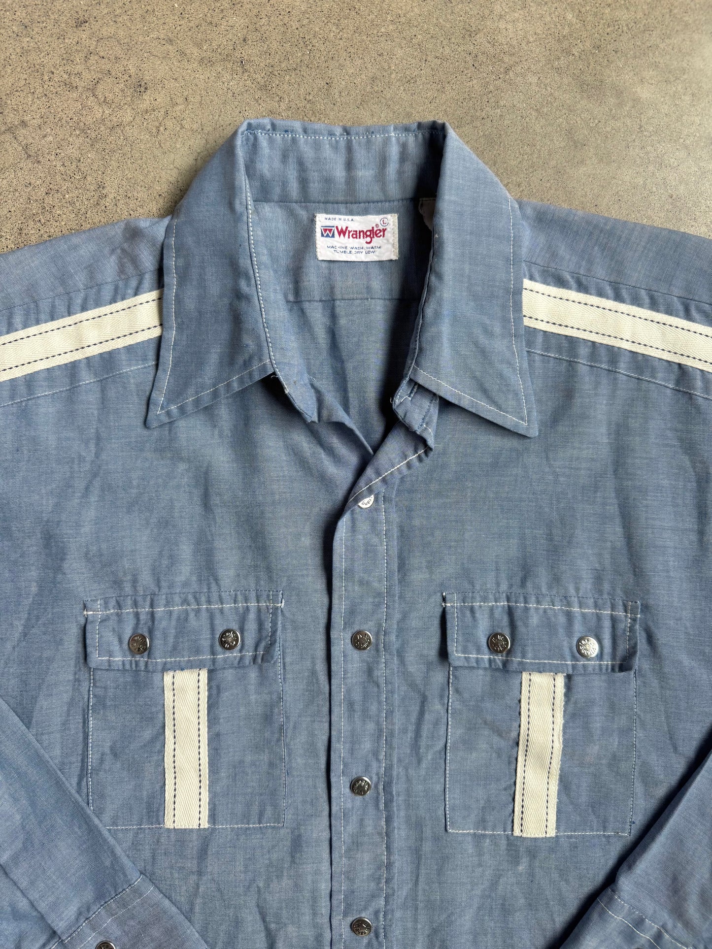 Vintage 1970s/80s Wrangler Chambray Striped Trim Western Shirt | Large
