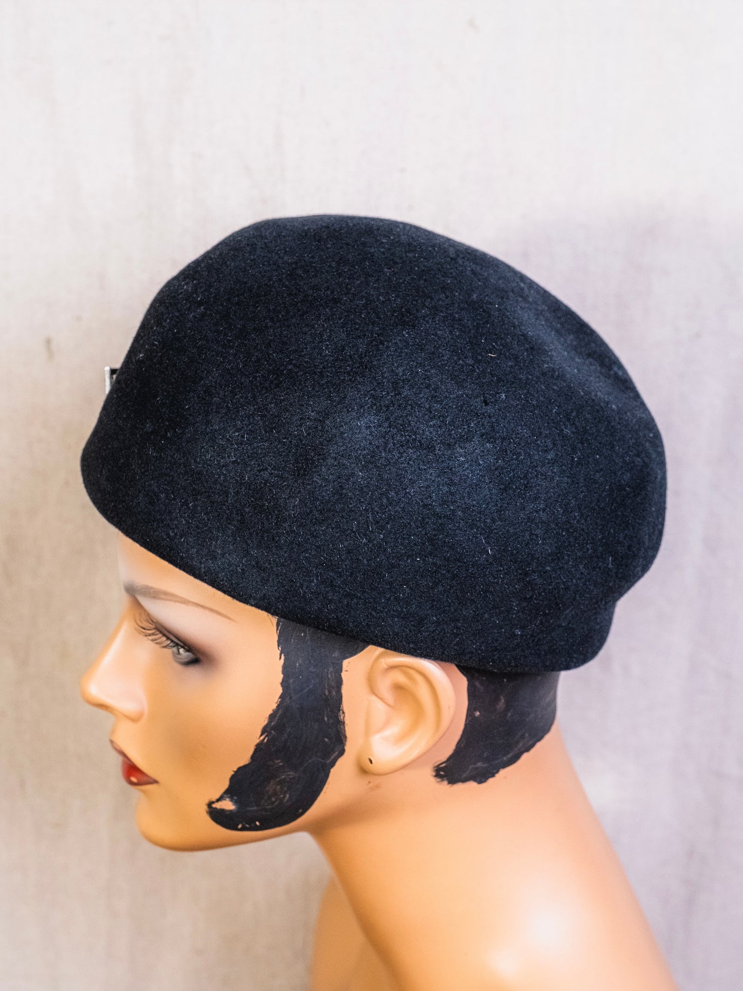 Vintage 1970s Navy Issue Black Fur Felt Beret w/ Bow Brooch