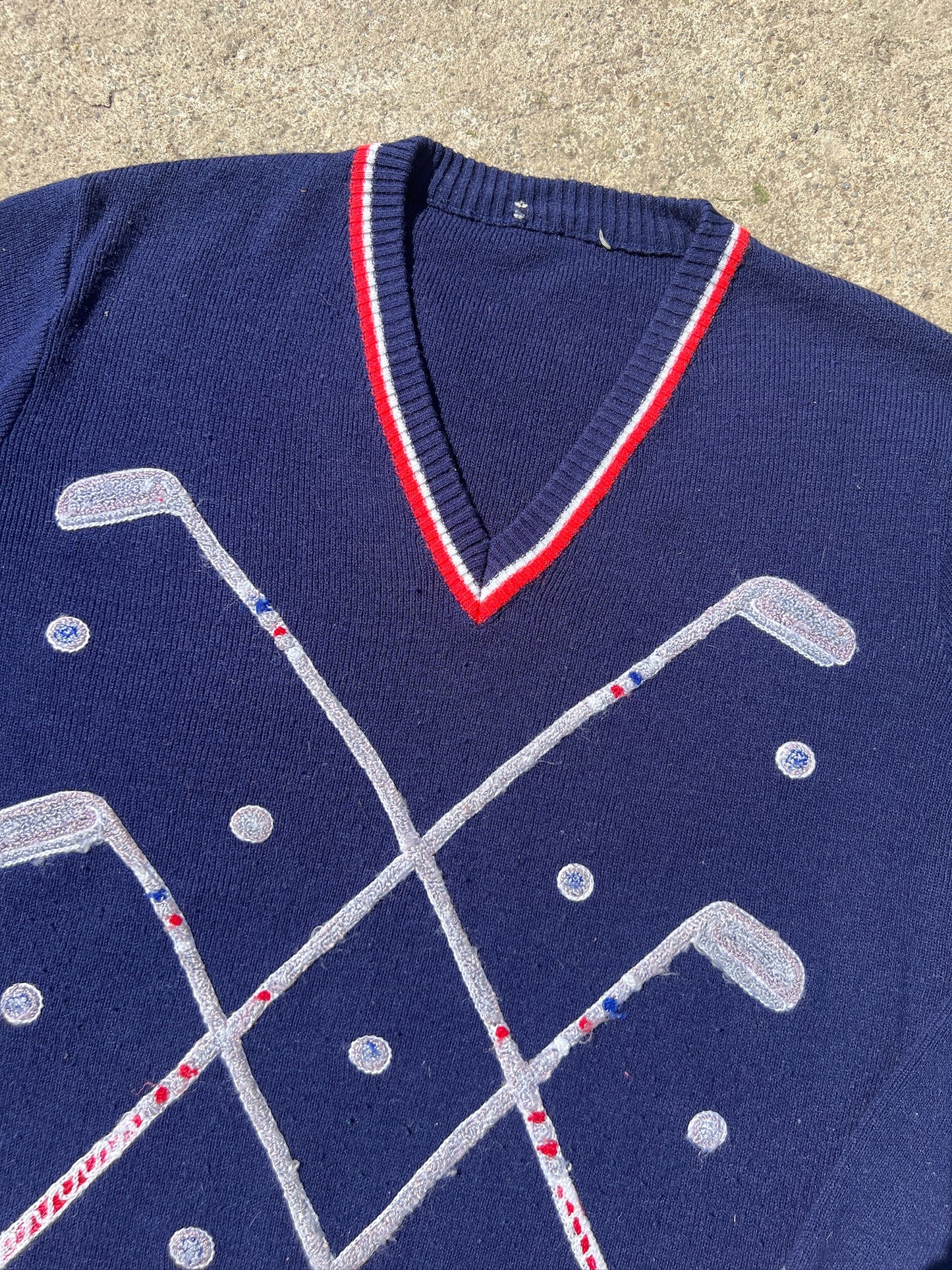 Vintage 1980s Navy Golf Club Knit V-Neck Sweater | S/M