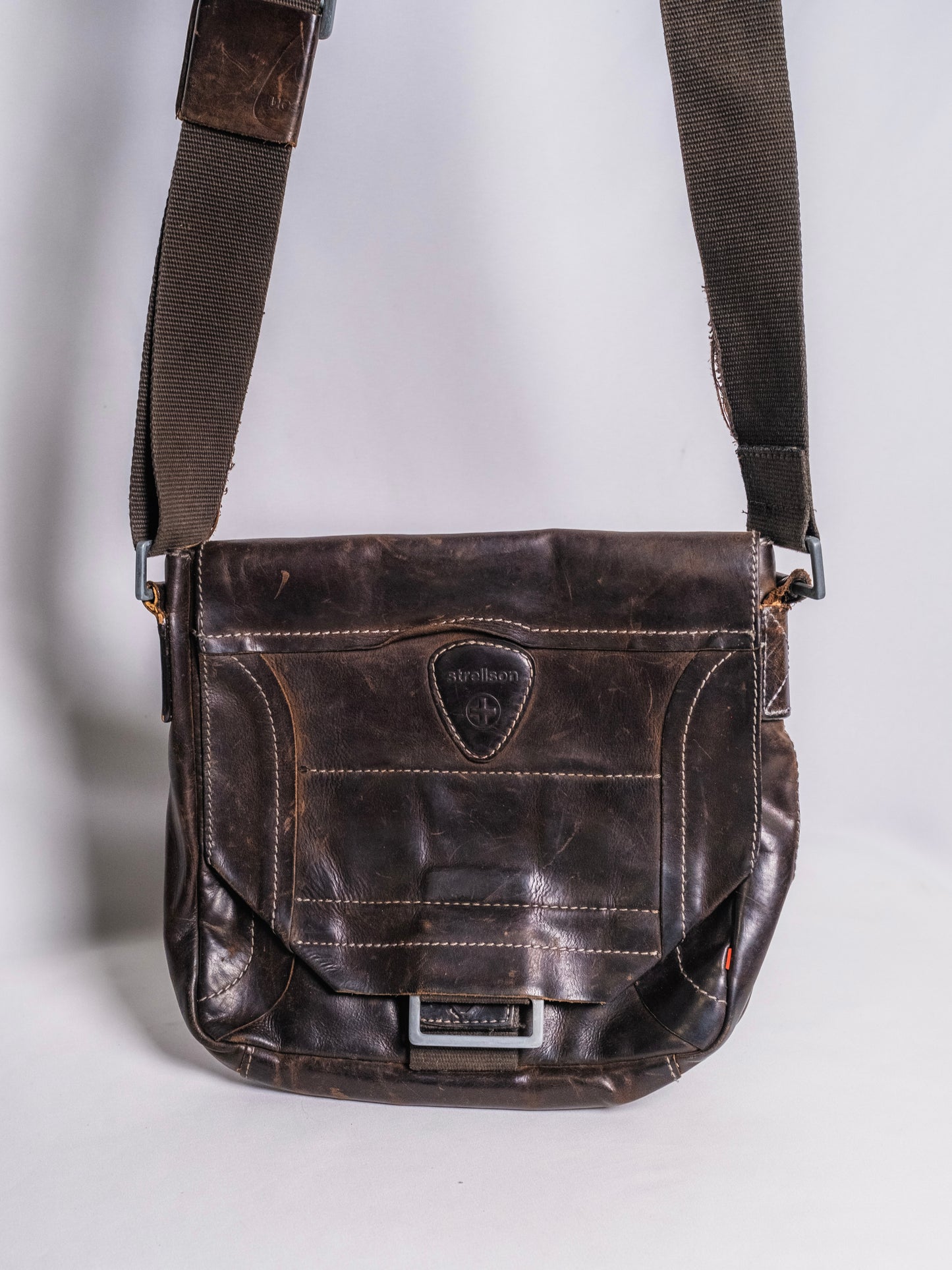 Strellson Brown Leather Crossbody Satchel Messenger Bag
