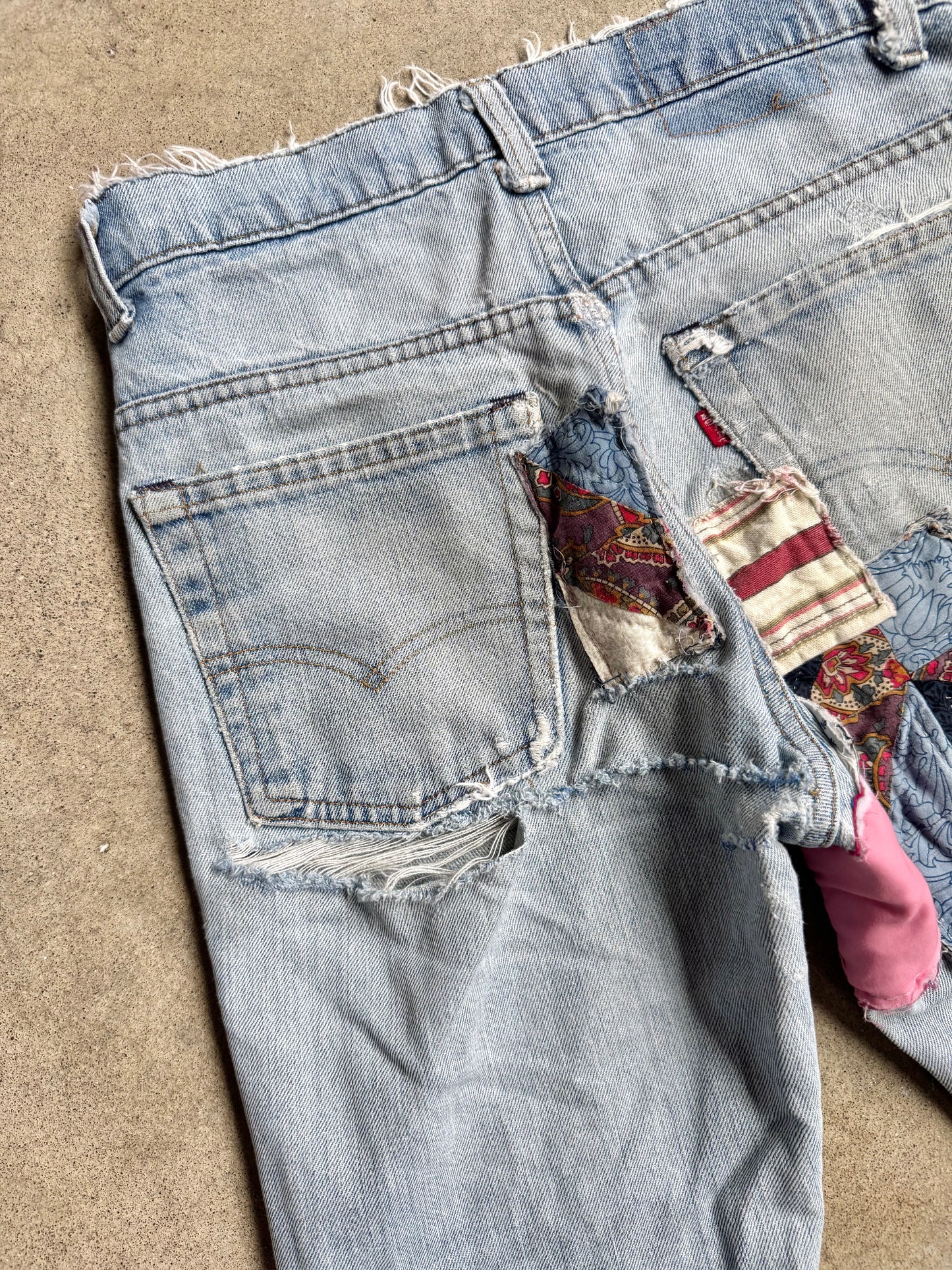Vintage 1970s Levi’s Distressed Quilt Patched Flared Jeans | Waist 29”