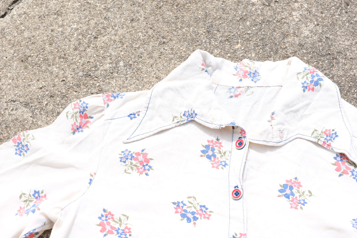 Vintage 1950's Floral Button-Up Blouse | Medium