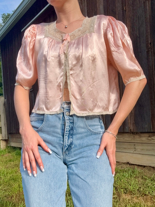 Vintage 1930s Pink Satin Silk Lace Trim Bed Jacket | S/M