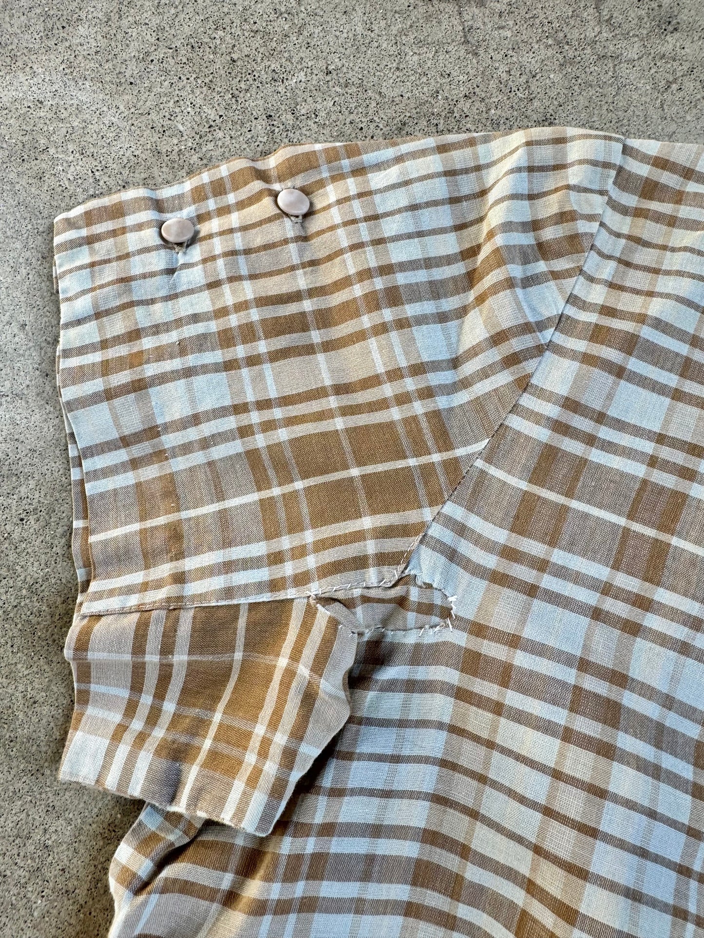 Vintage 1950s Handmade Tan Plaid Shirtwaist Dress | Large