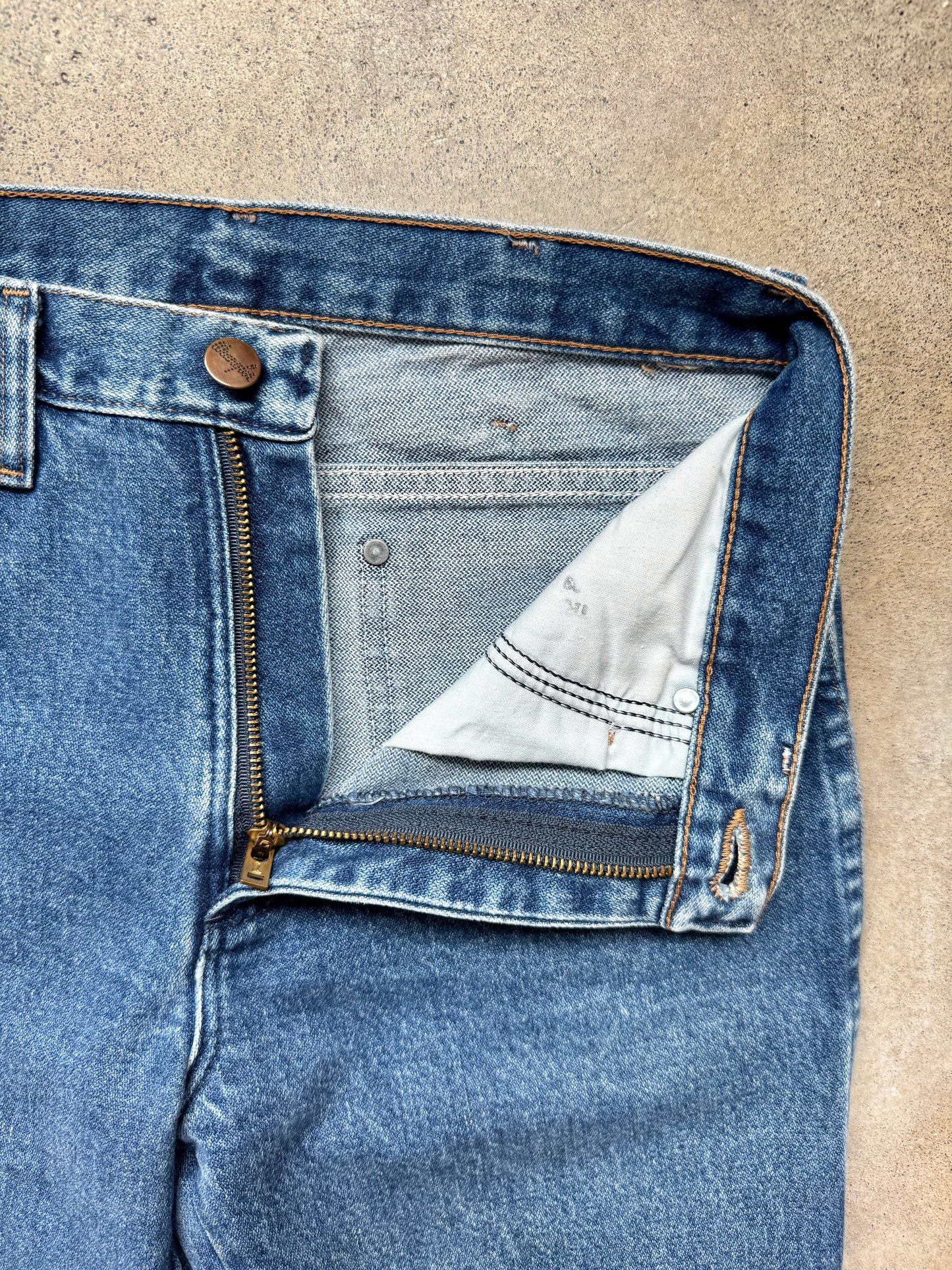 Wrangler Cowboy Cut Slim Fit Medium Wash Jeans | Waist 28”