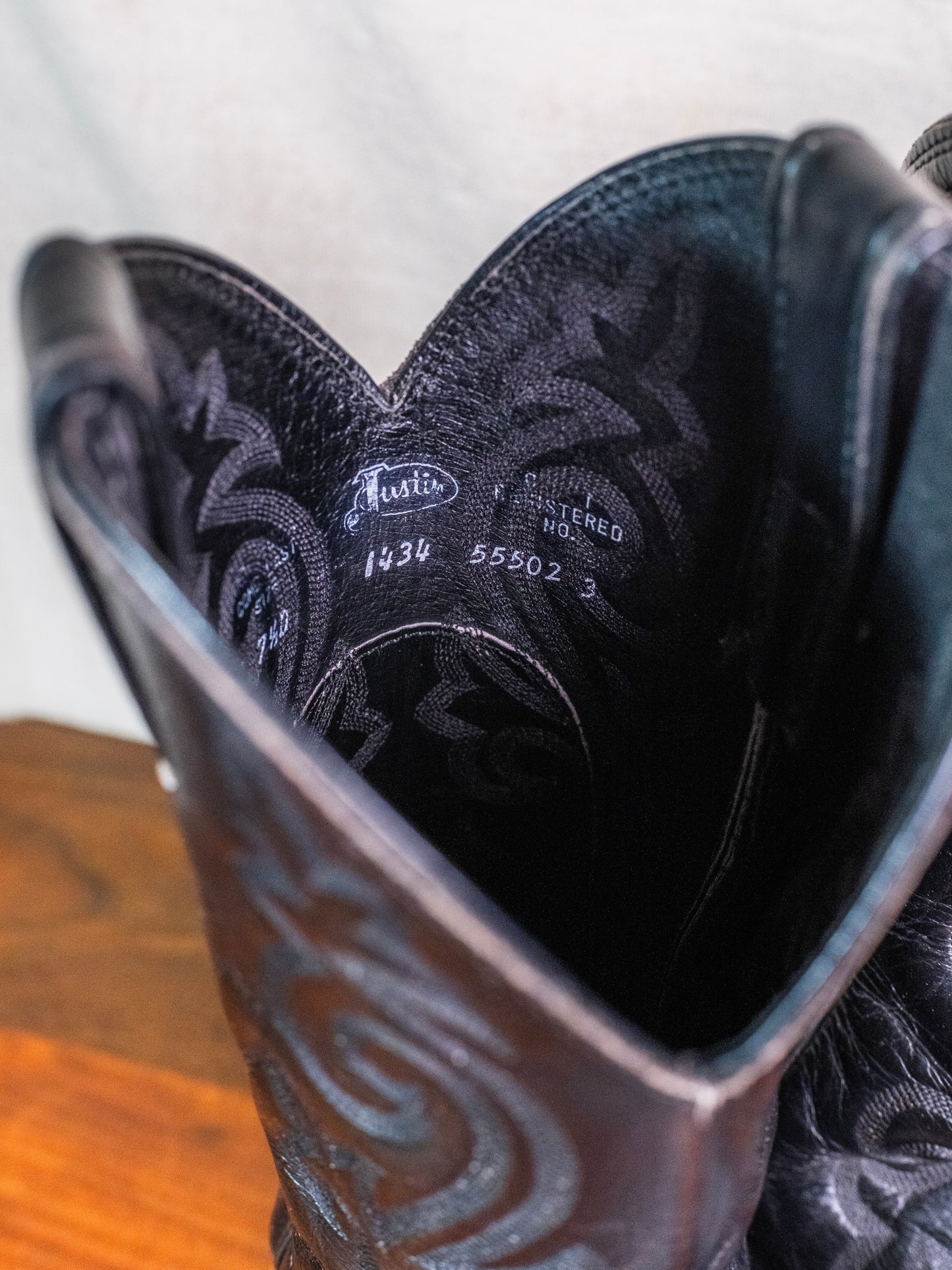 Vintage Justin Black Leather Cowboy Boots | Men’s 7.5