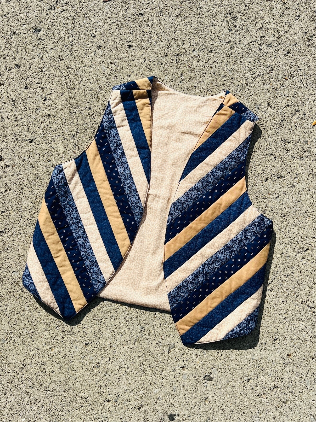 Vintage 1970s Stripe Patchwork Quilted Vest | Small