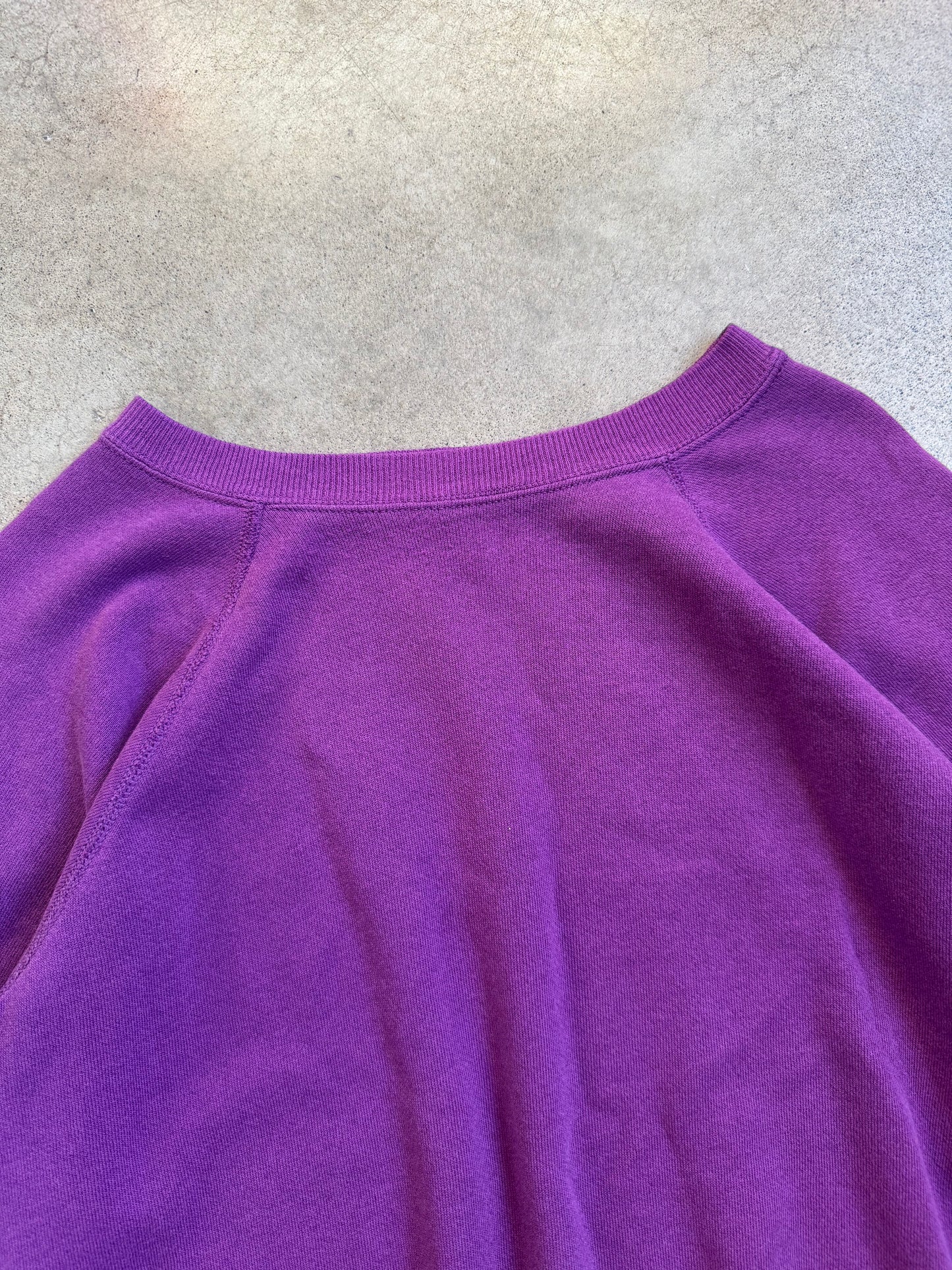 Vintage 1980s Purple Raglan Sweatshirt | L/XL