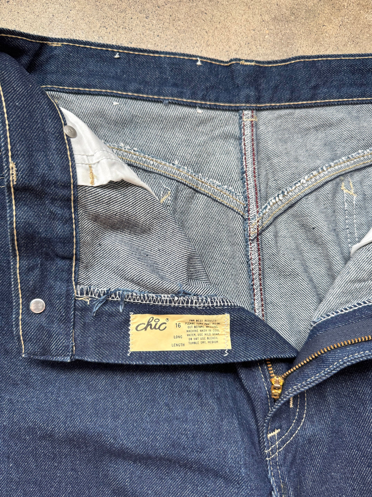 Vintage 1980s Deadstock Ms. Chic Dark Wash High-Waisted Jeans | Waist 31”