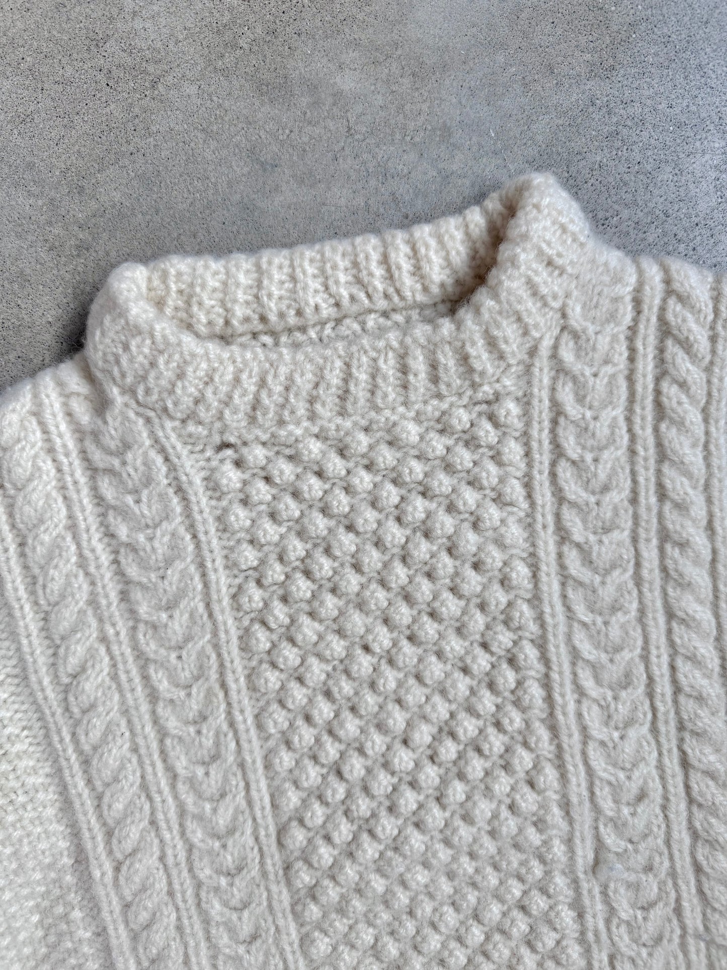 Vintage 1960s Handmade Cream Wool Irish Aran Knit Sweater | Youth L