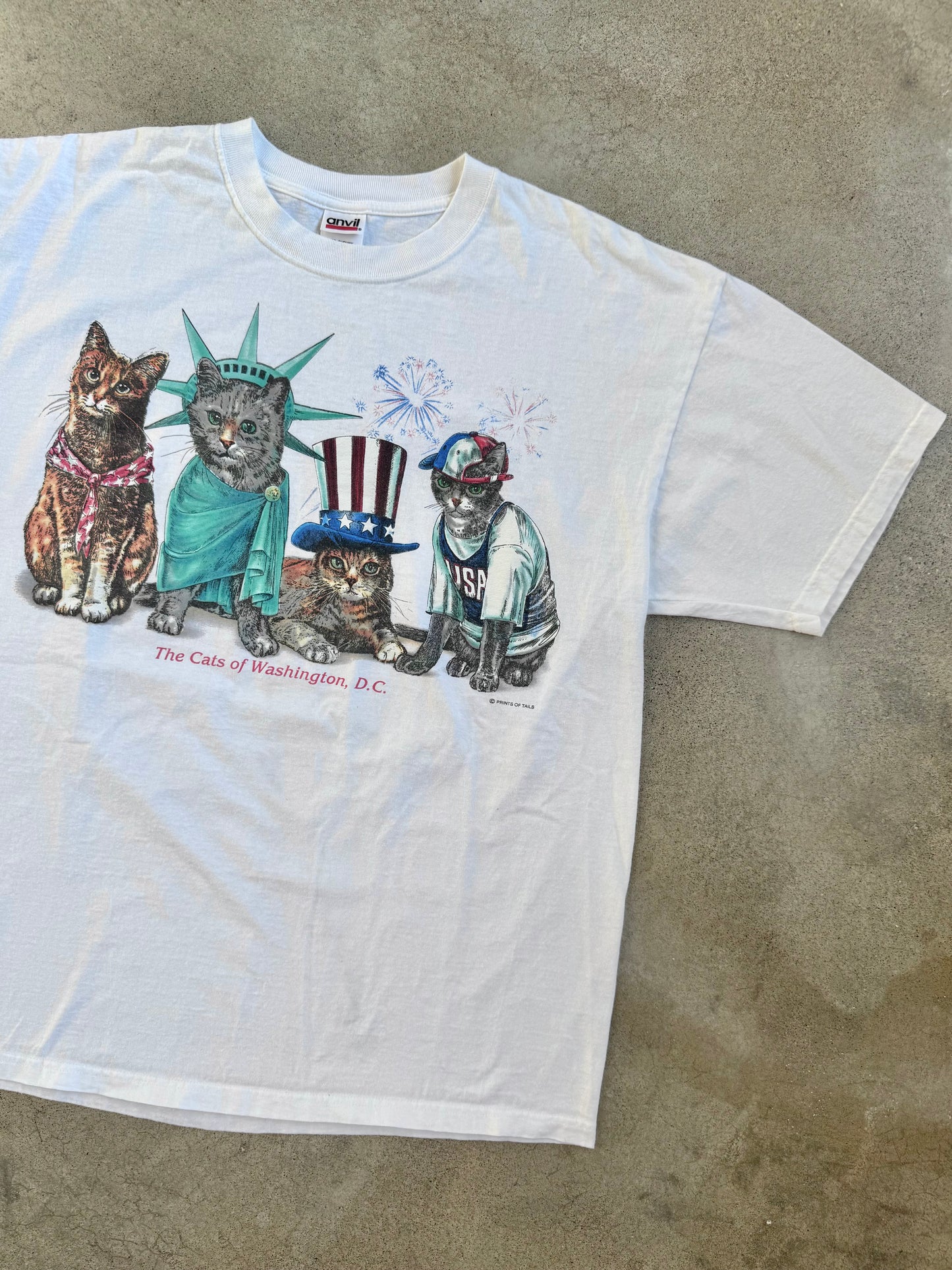 Vintage 1990s Prints of Tails "Cats of Washington D.C." Graphic Tee | XL