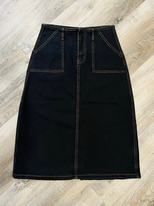 Vintage 90s/Y2K Low Rise Black Denim Midi Skirt | S/M