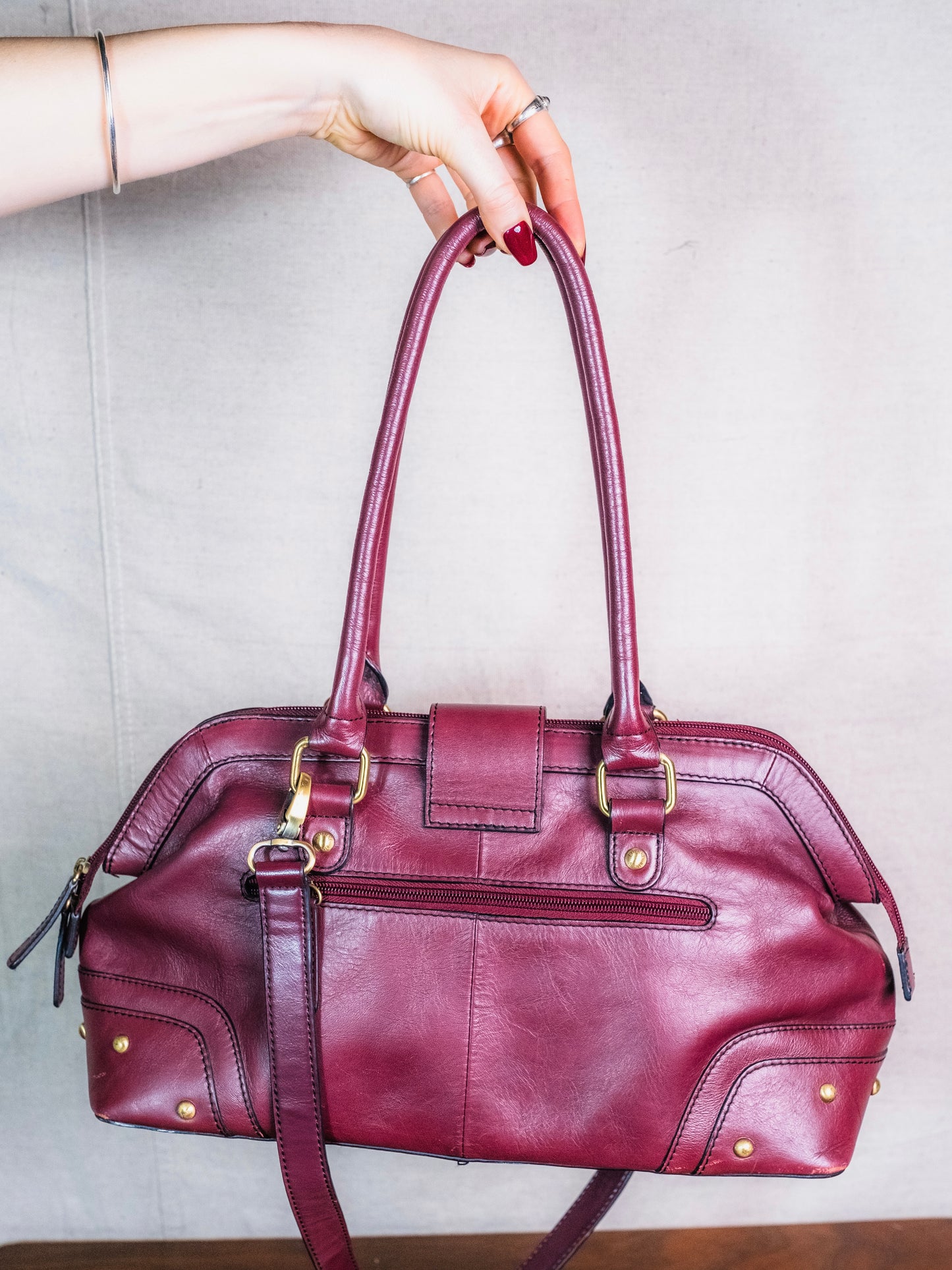 Vintage 1990s Etienne Aigner Burgundy Leather Hyde Park Collection Bag