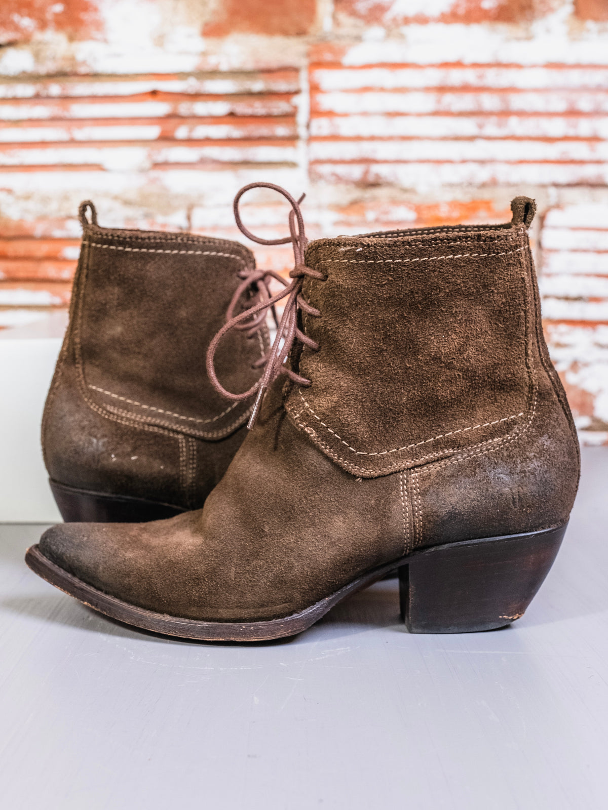 Frye Sacha Chukka Brown Suede Heeled Ankle Boots | Women’s 7