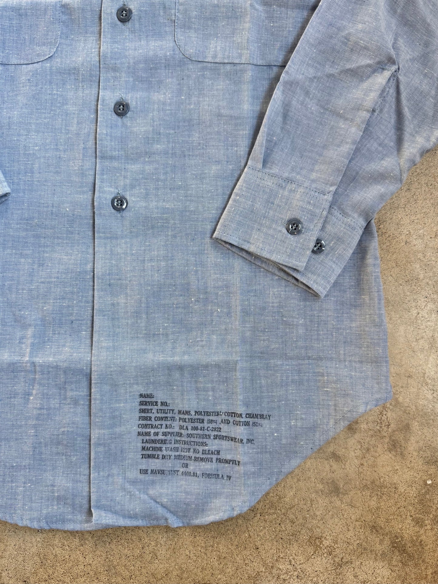 Vintage 1960s Military Issue Blue Chambray Utility Shirt | Small