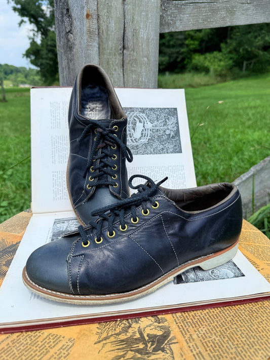 Vintage 1970s Dexter Black Lace-Up Bowling Shoes | Men’s 9